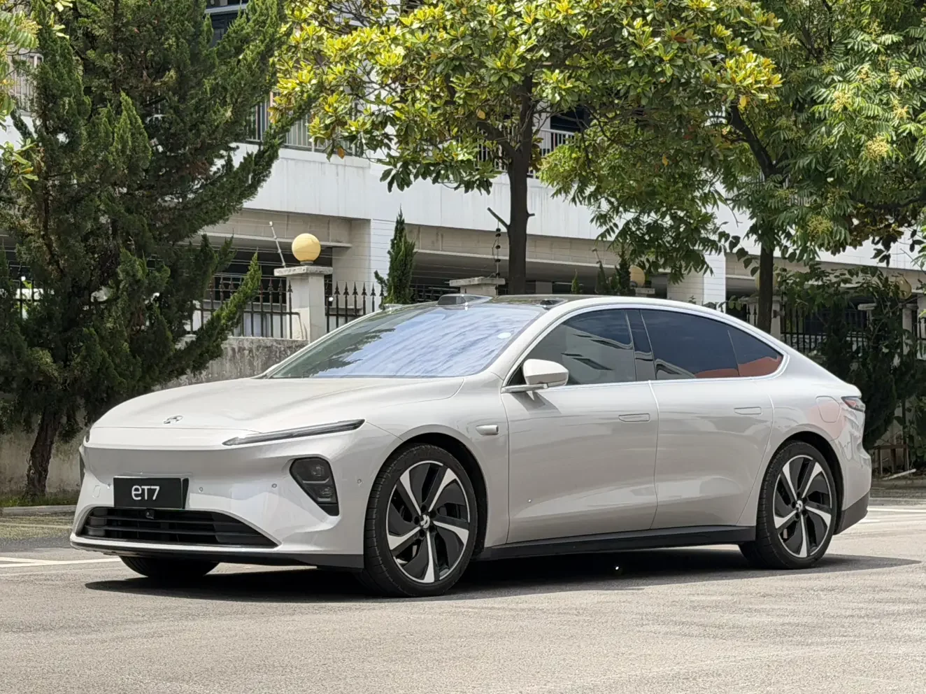 NIO ET7