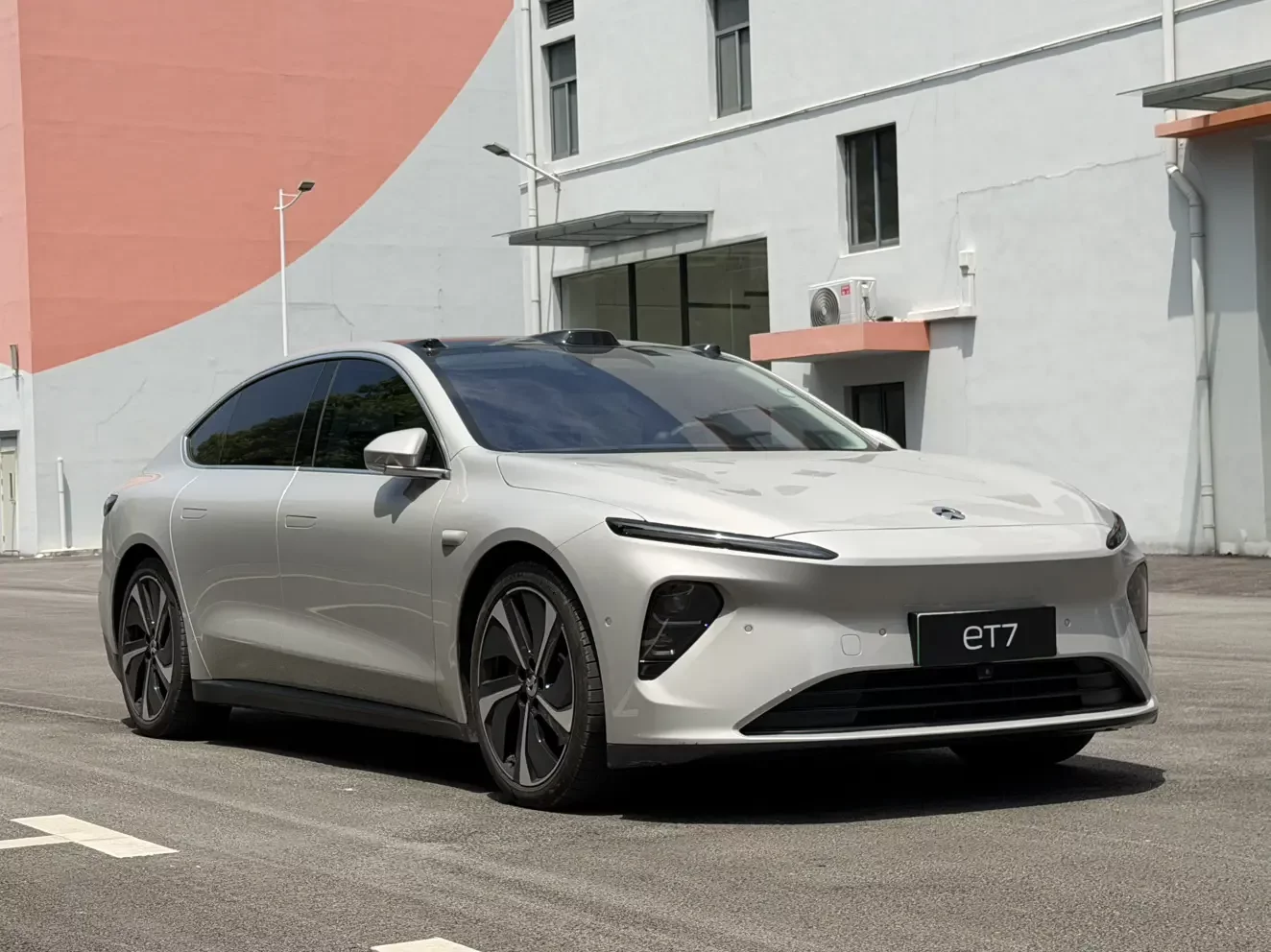 NIO ET7