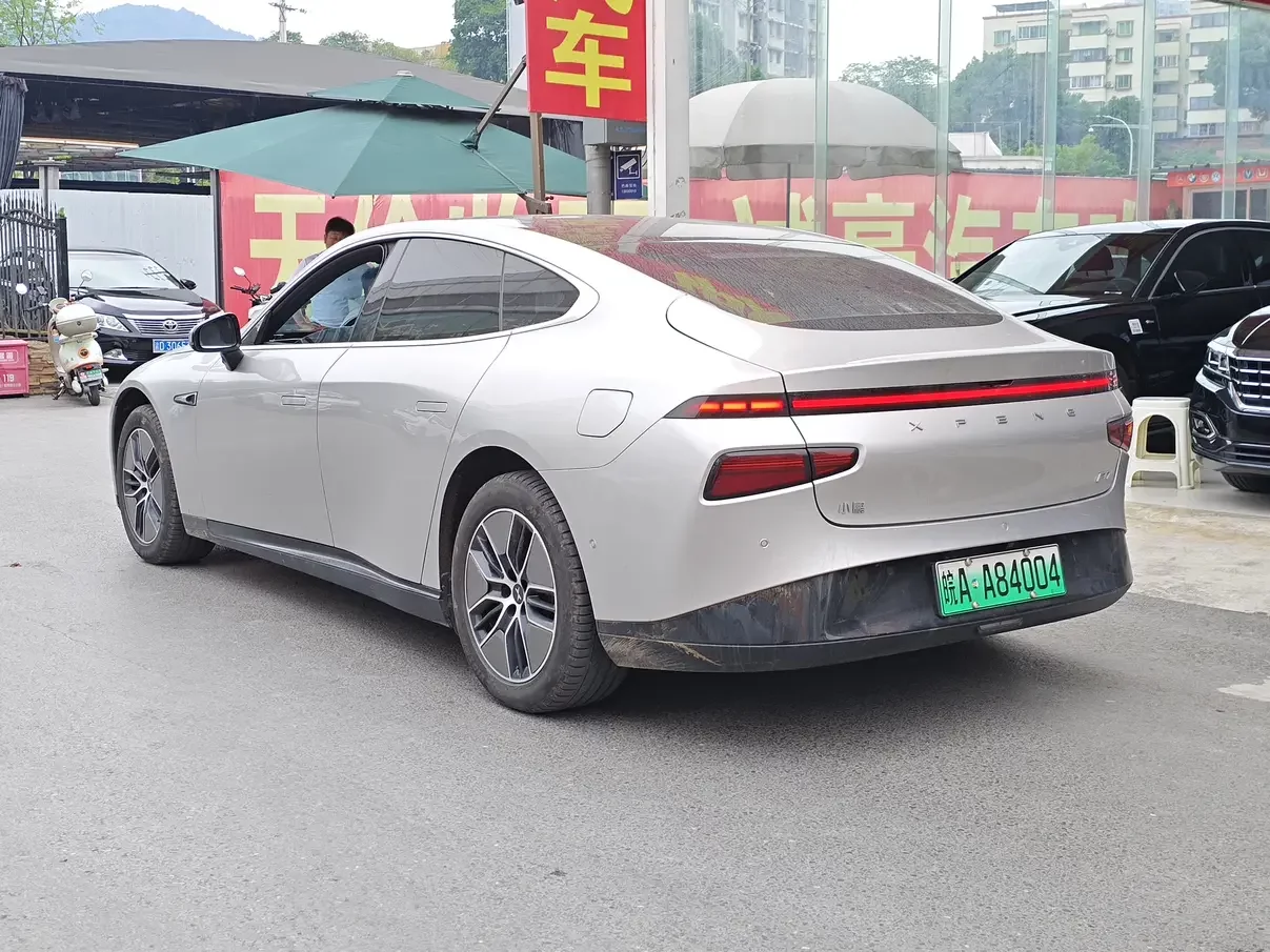 Xpeng P7