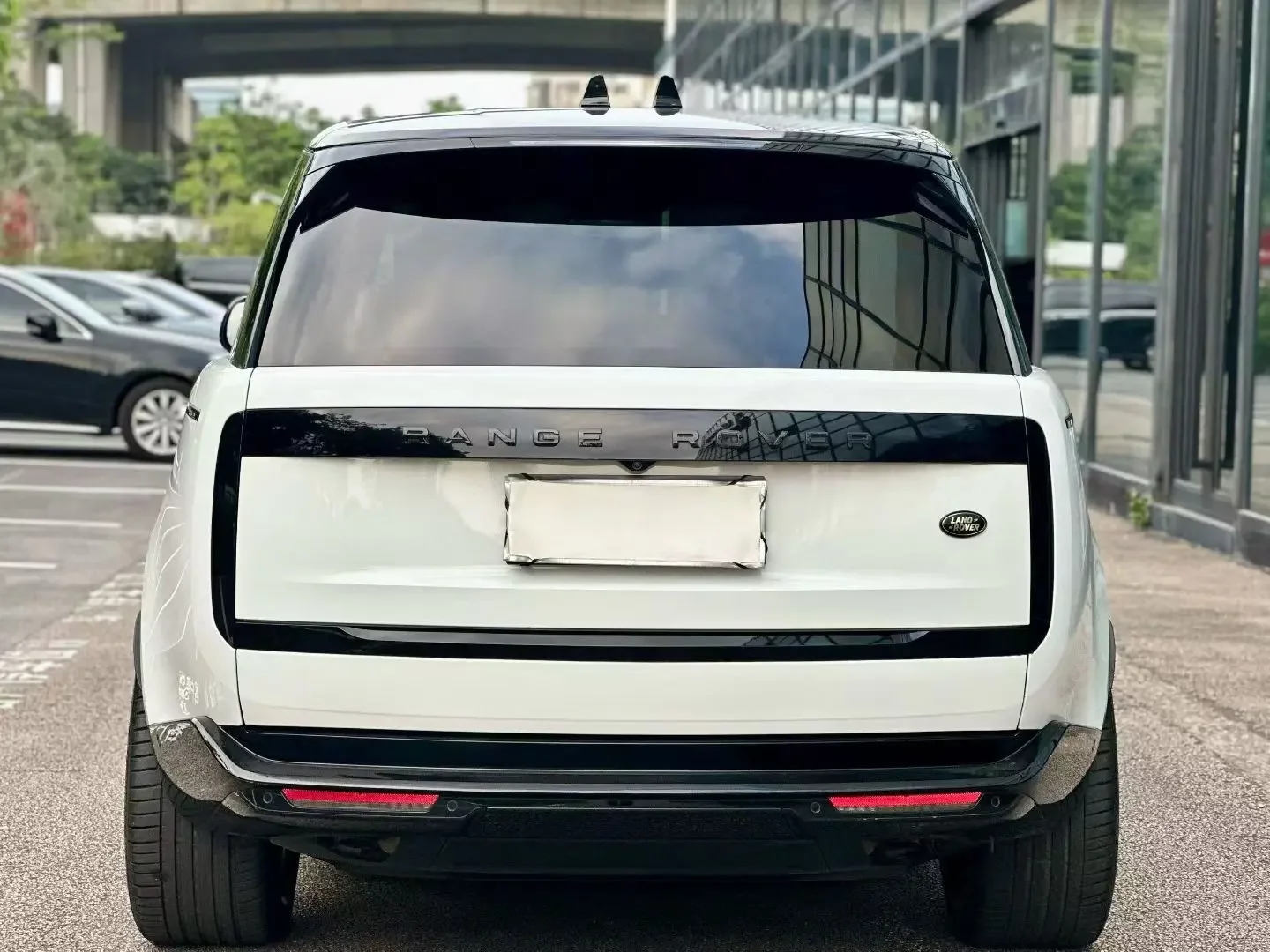 Land Rover range rover