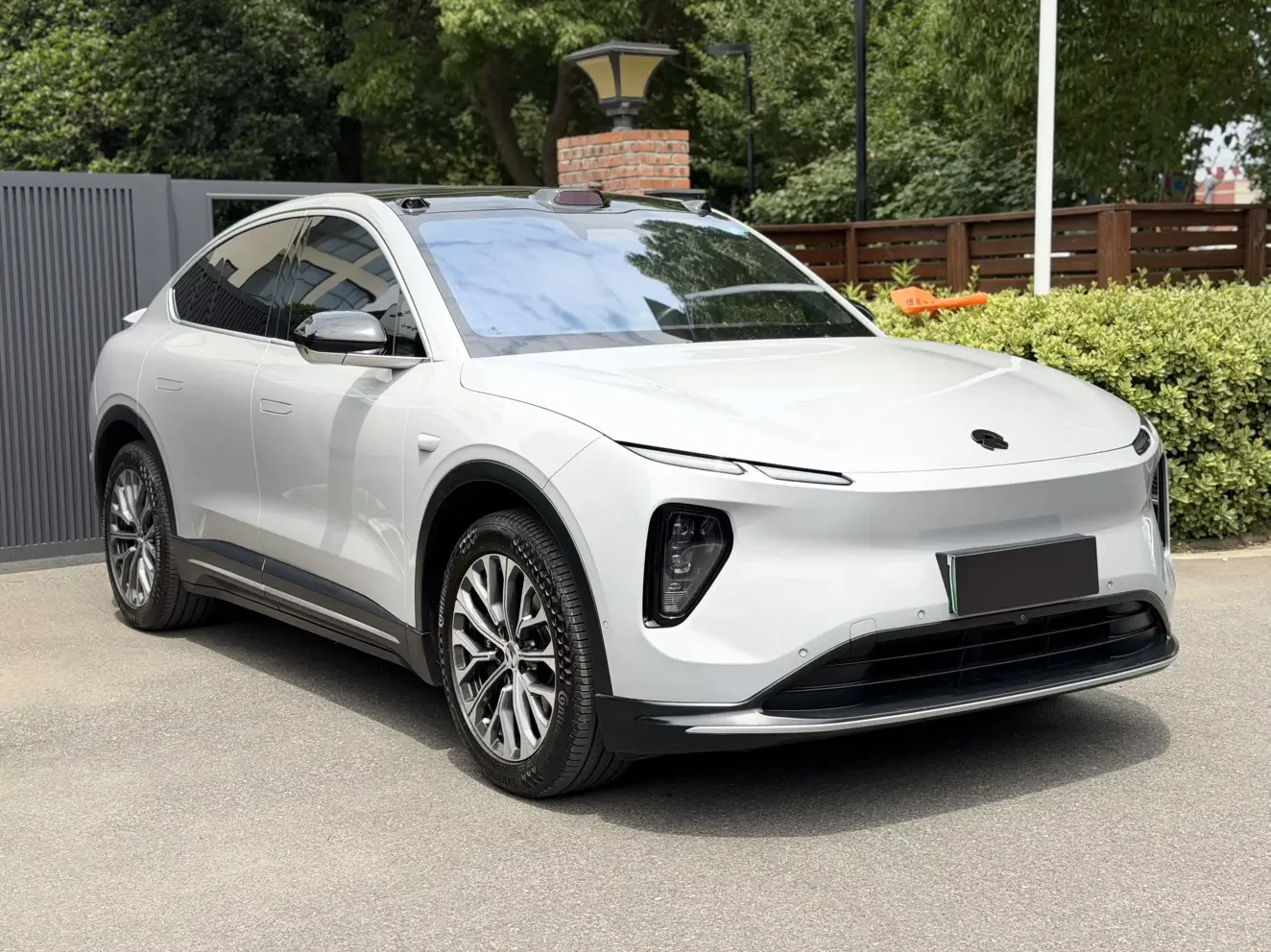 NIO EC6