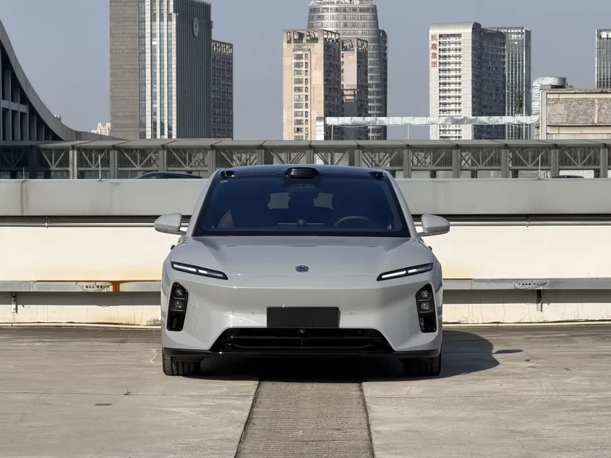 NIO ET5T