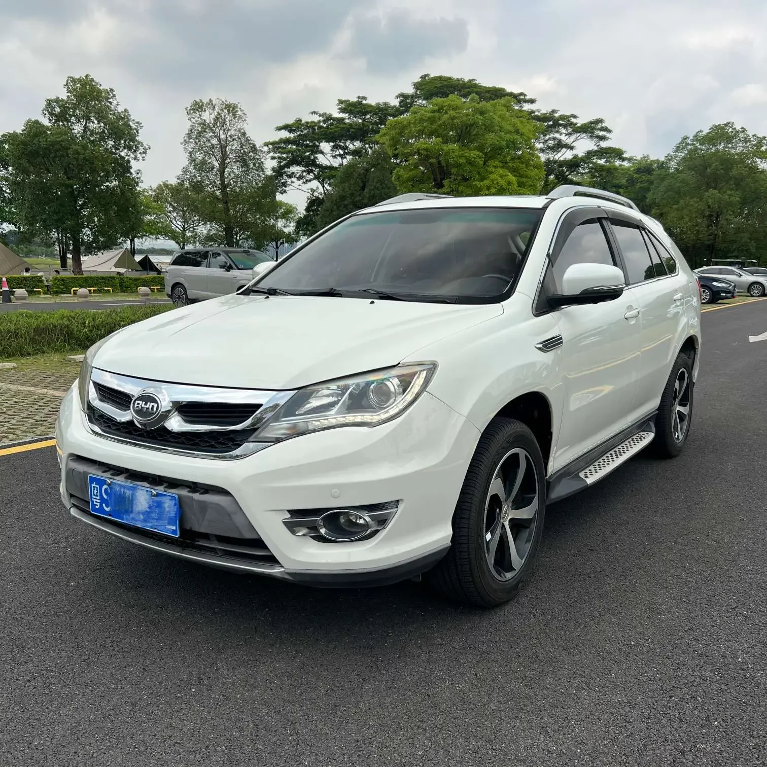 BYD S7