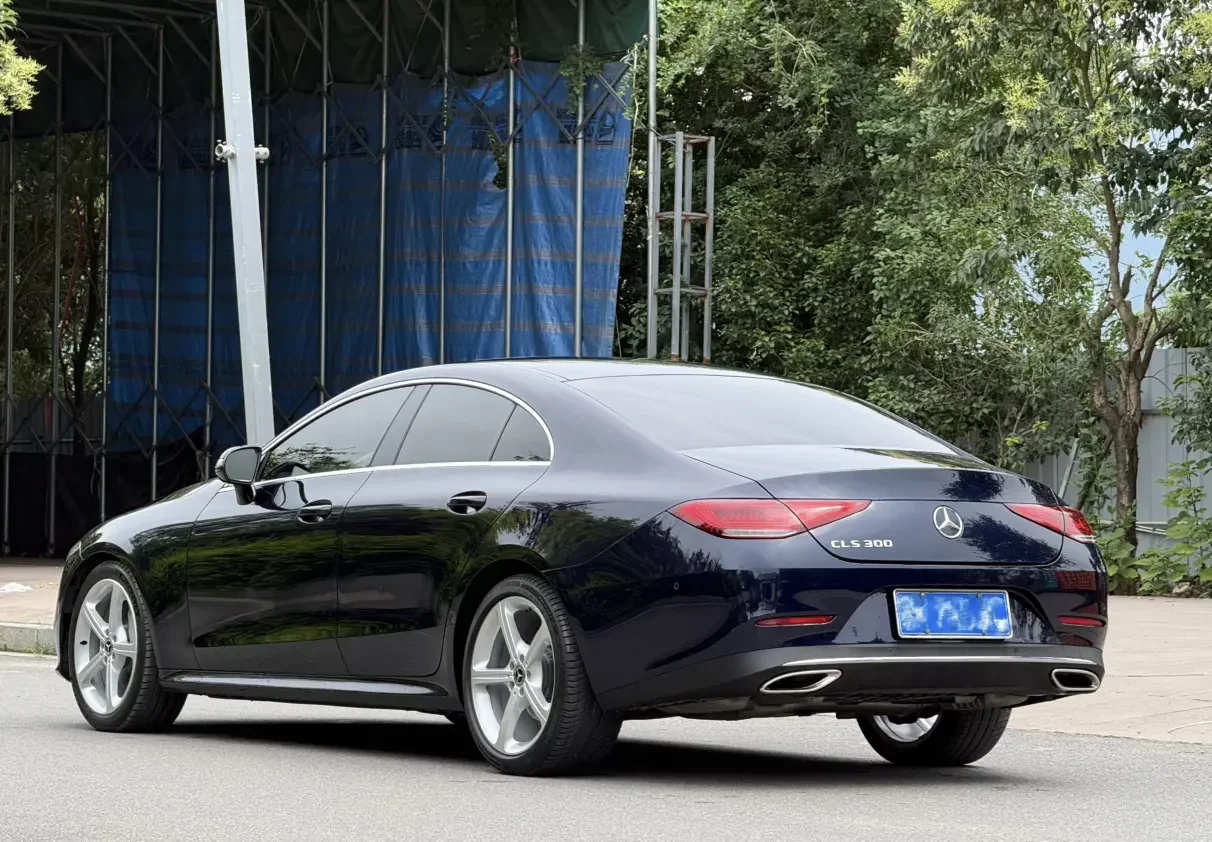 Mercedes-Benz CLS