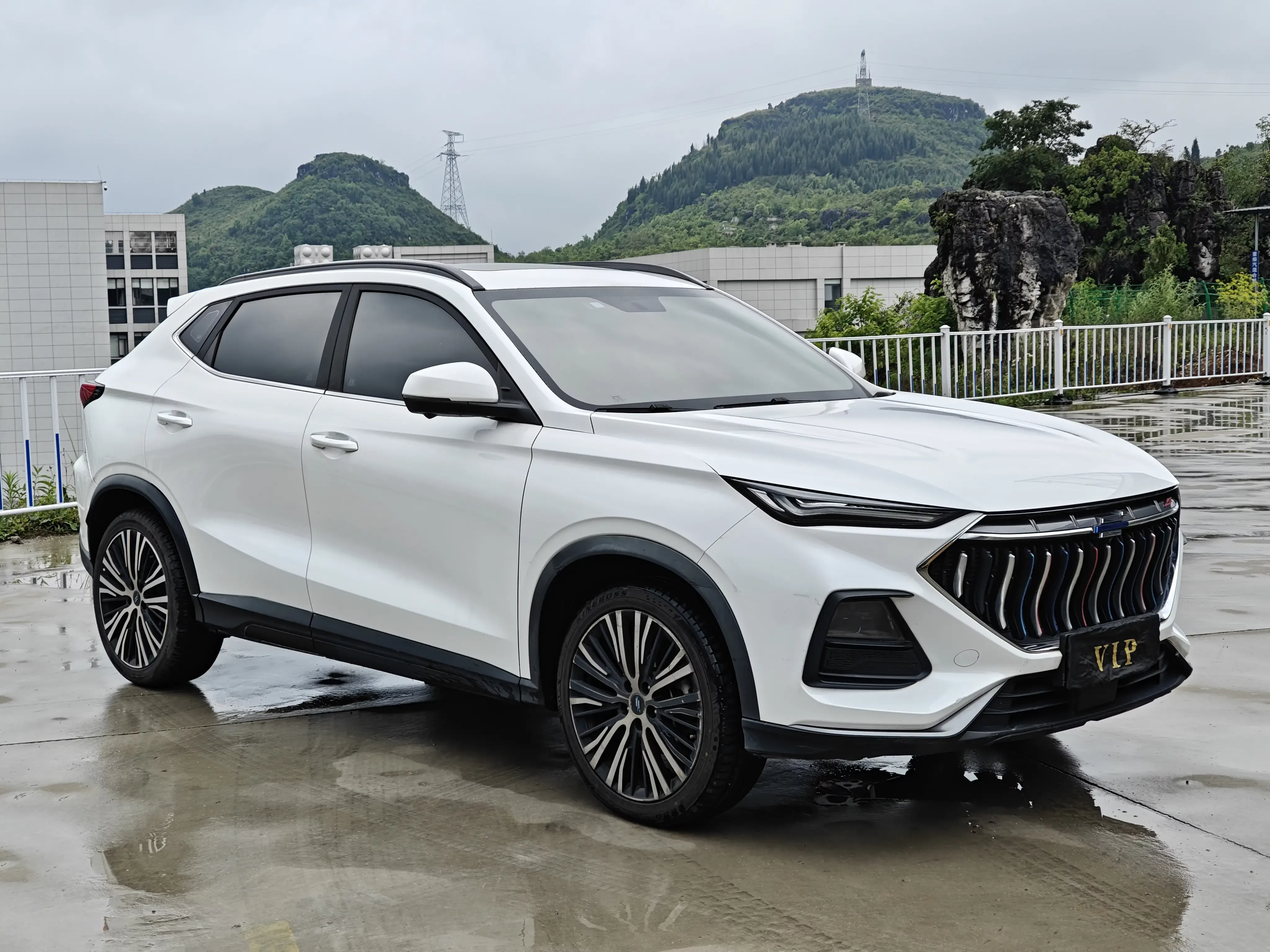 Oshan Changan Auchan X5
