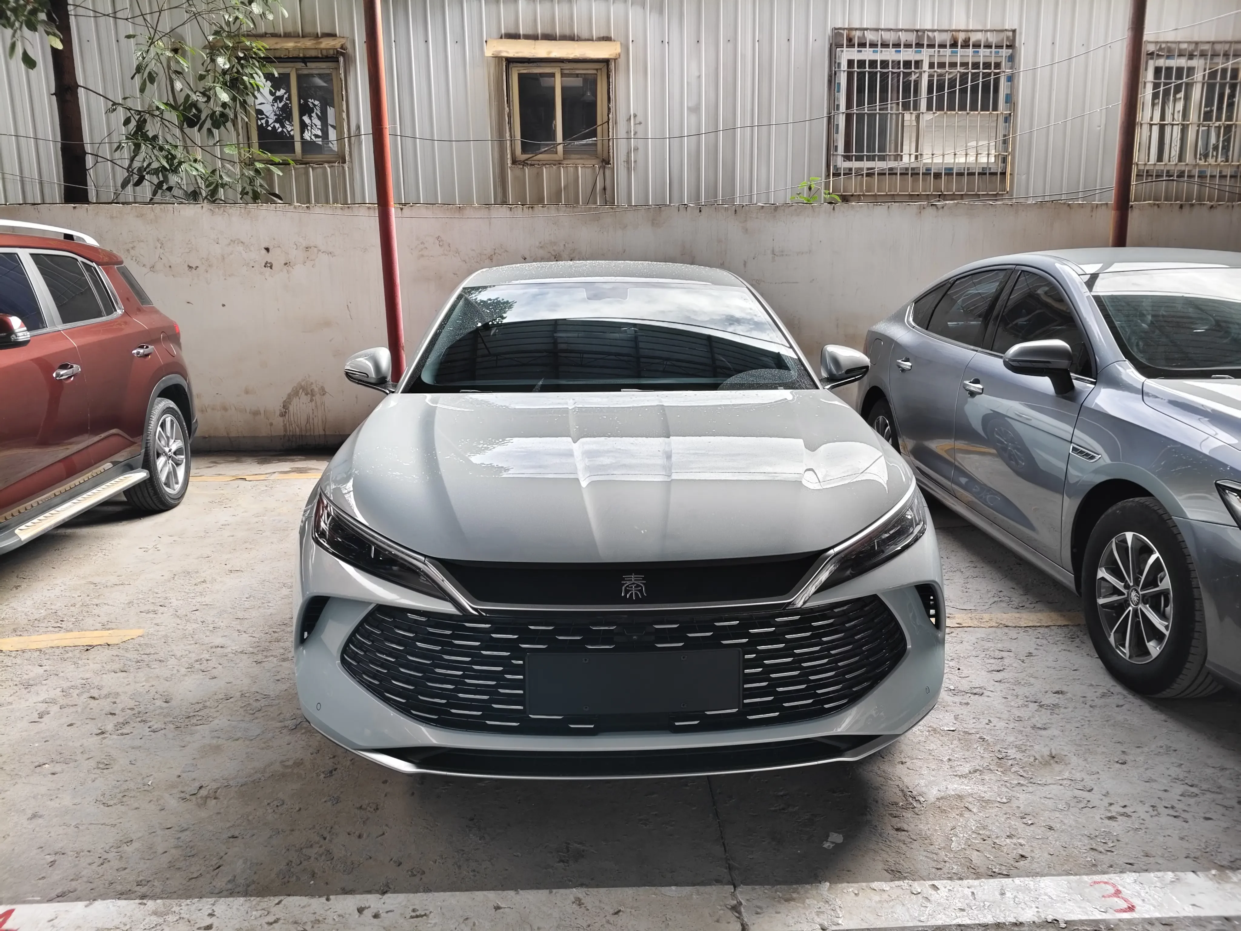 BYD Qin L DM