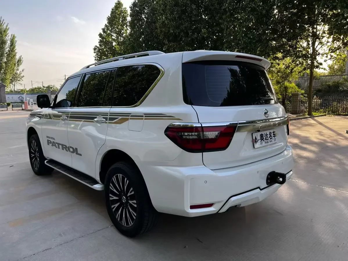 Nissan Patrol Y61