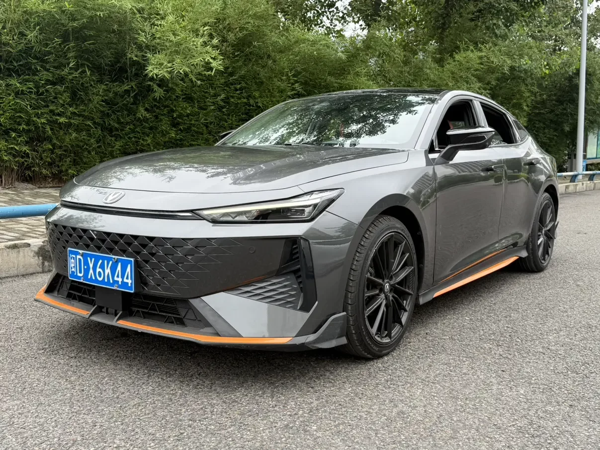 Changan UNI-V