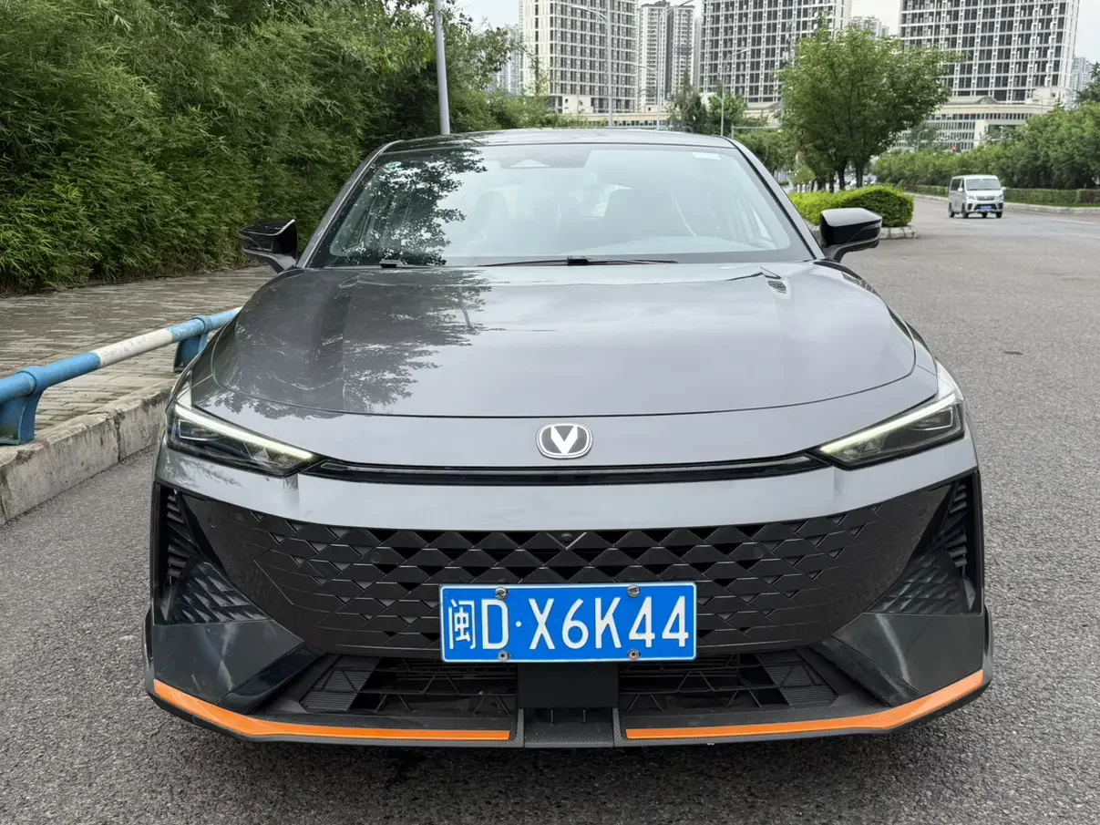 Changan UNI-V