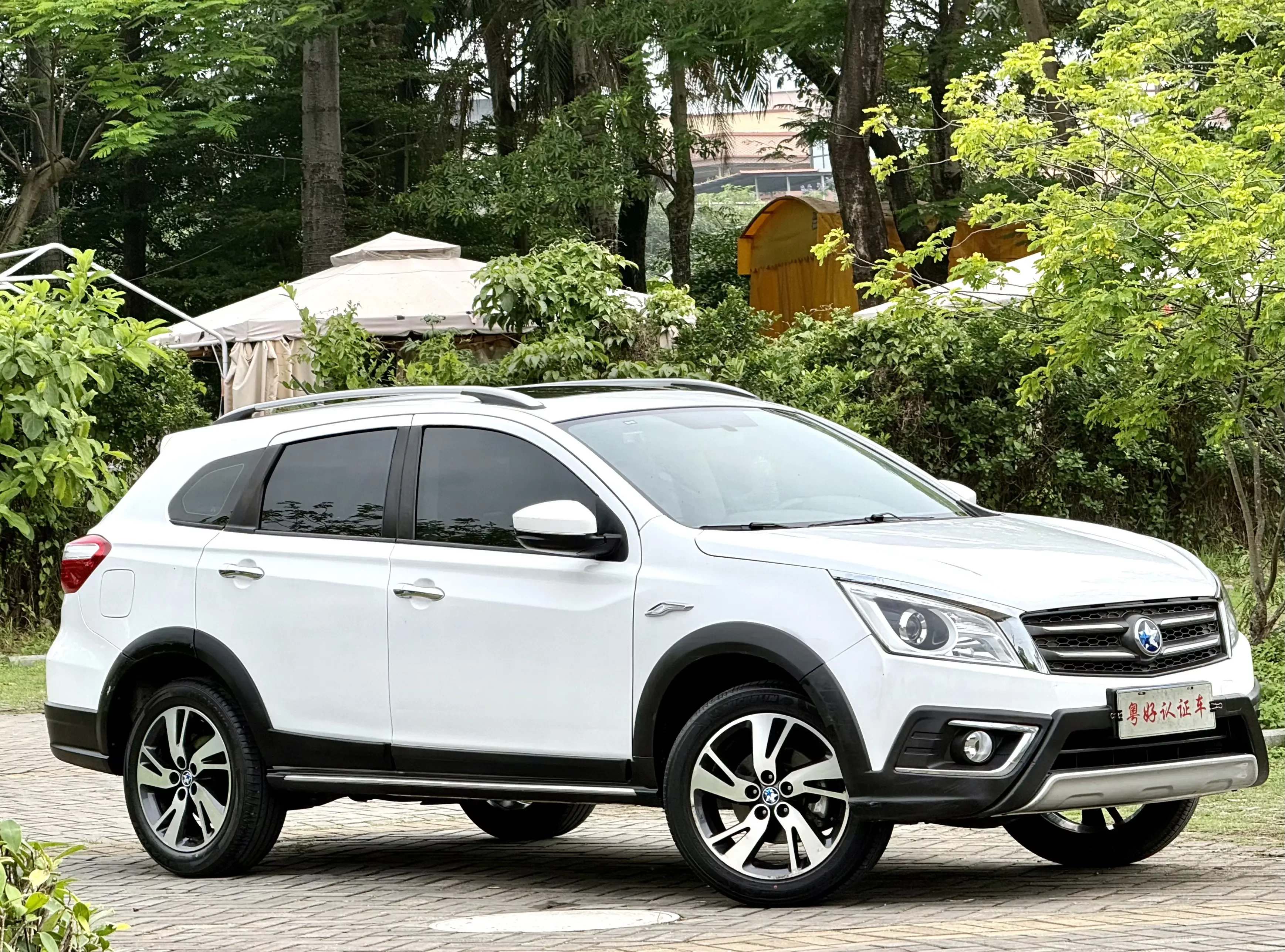 Kai Chen Venucia T70X