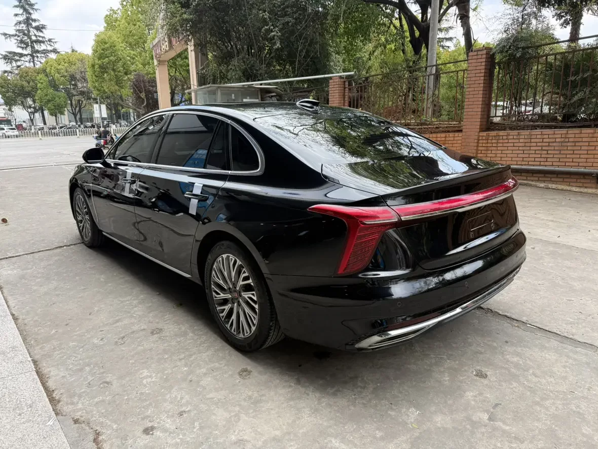 Hongqi H5