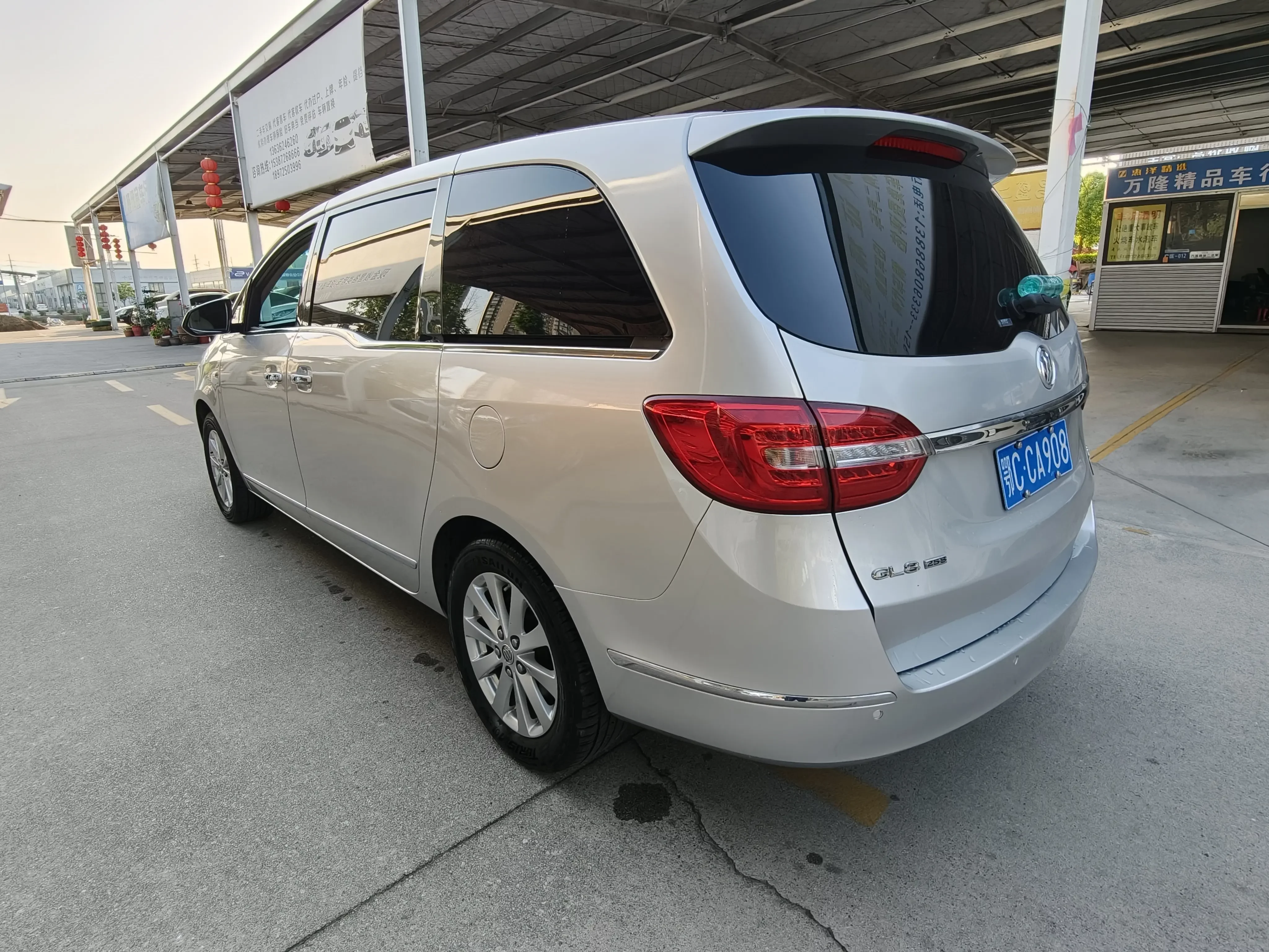 Buick GL8