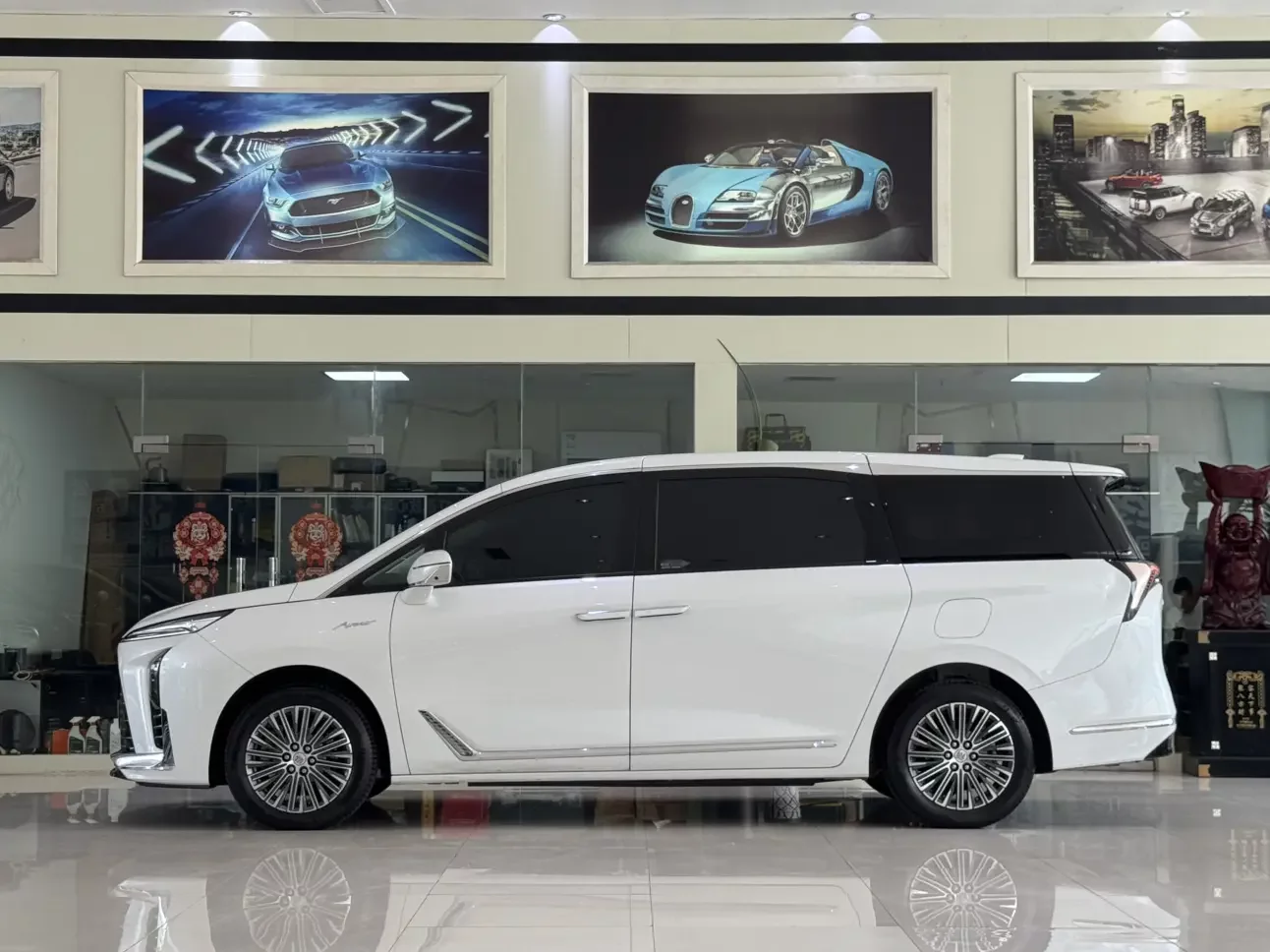 Buick GL8 PHEV