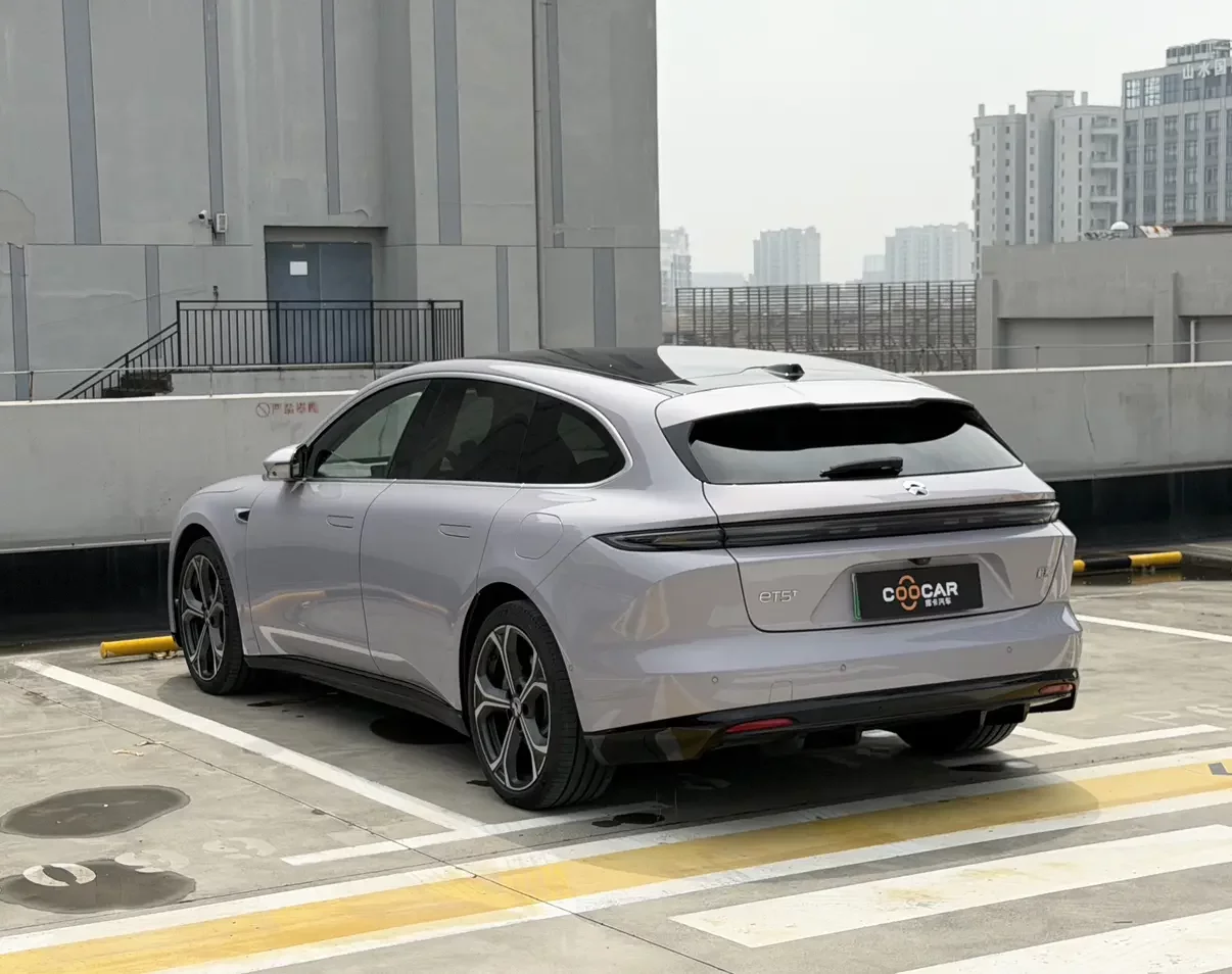 NIO ET5T