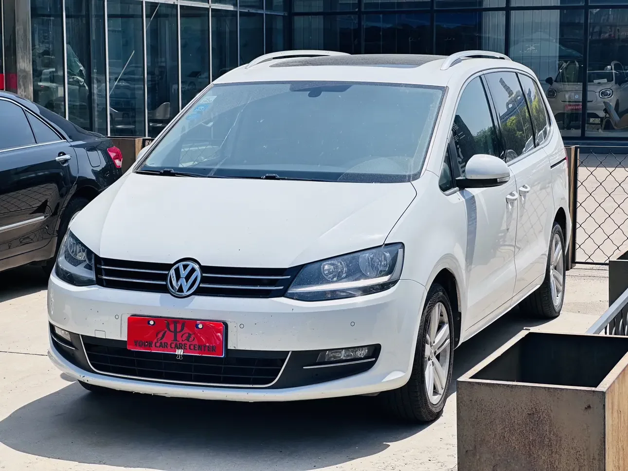 Volkswagen Sharon