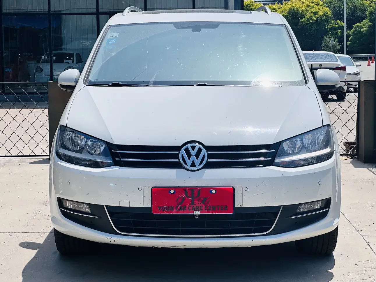 Volkswagen Sharon