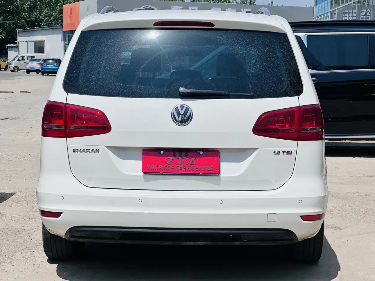 Volkswagen Sharon
