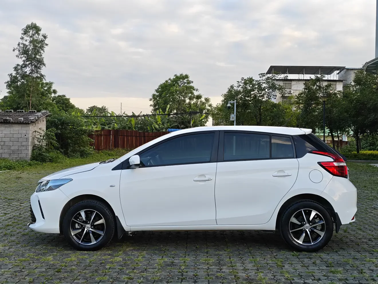 Toyota Vios FS