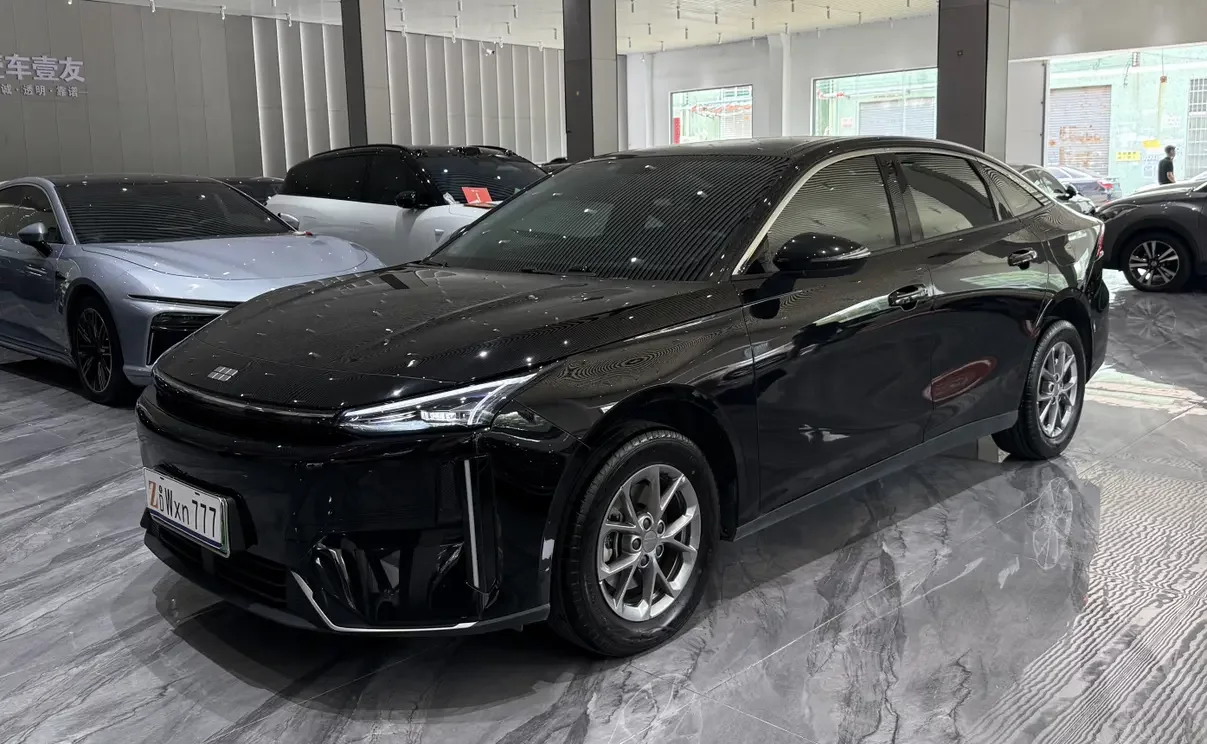 Geely Galaxy L6