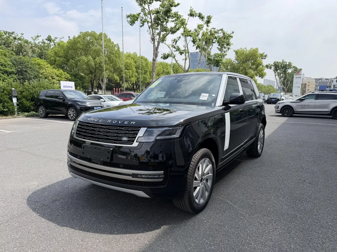 Land Rover range rover