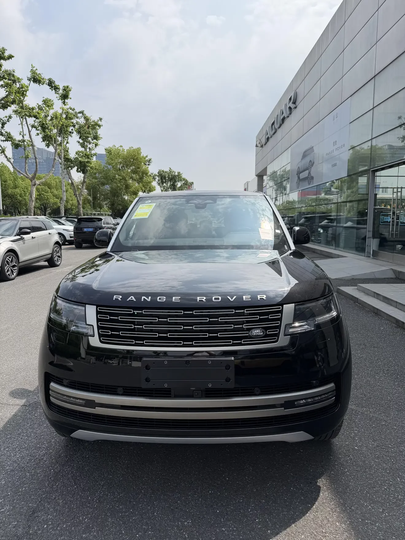 Land Rover range rover