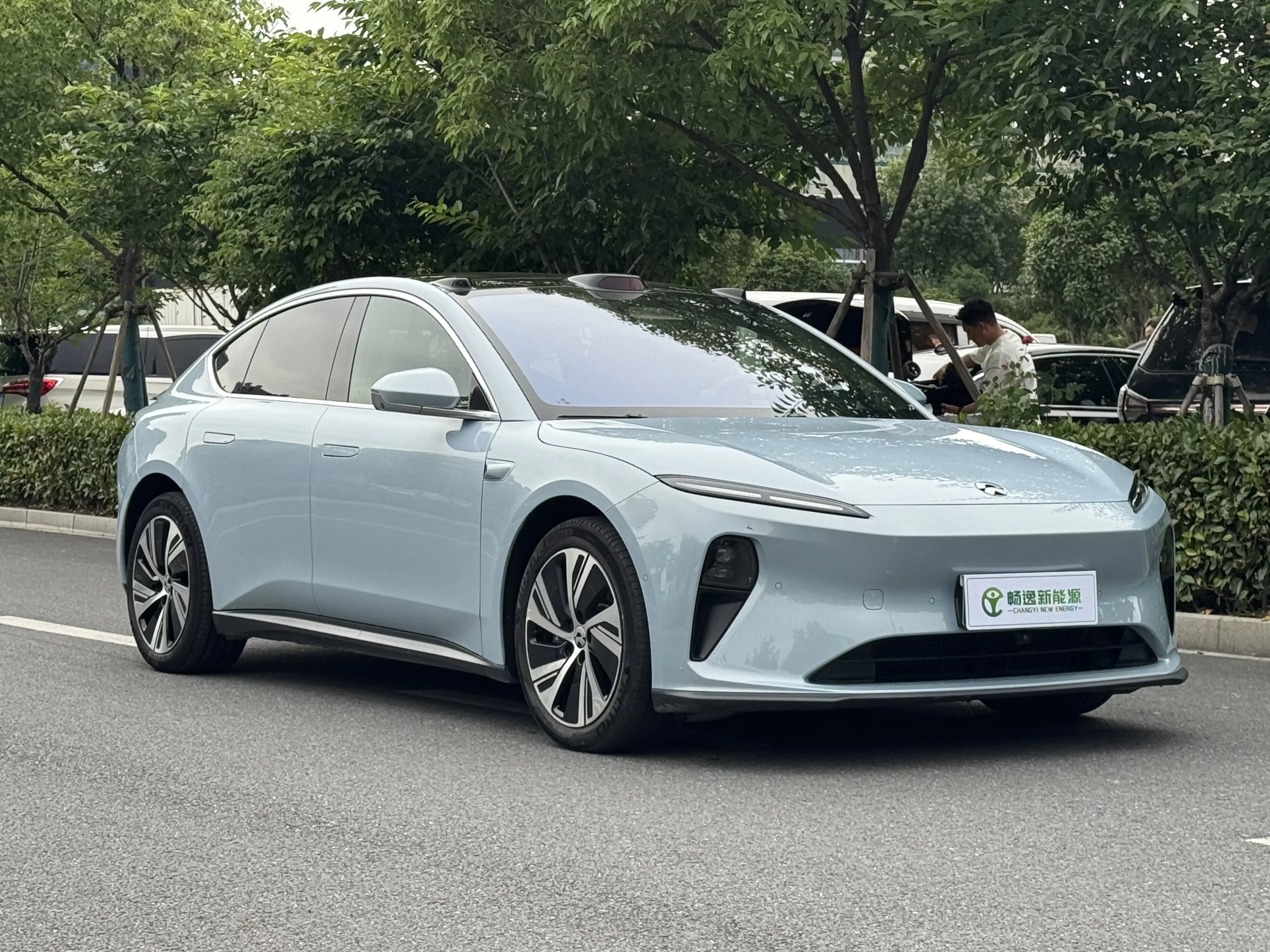 NIO ET5