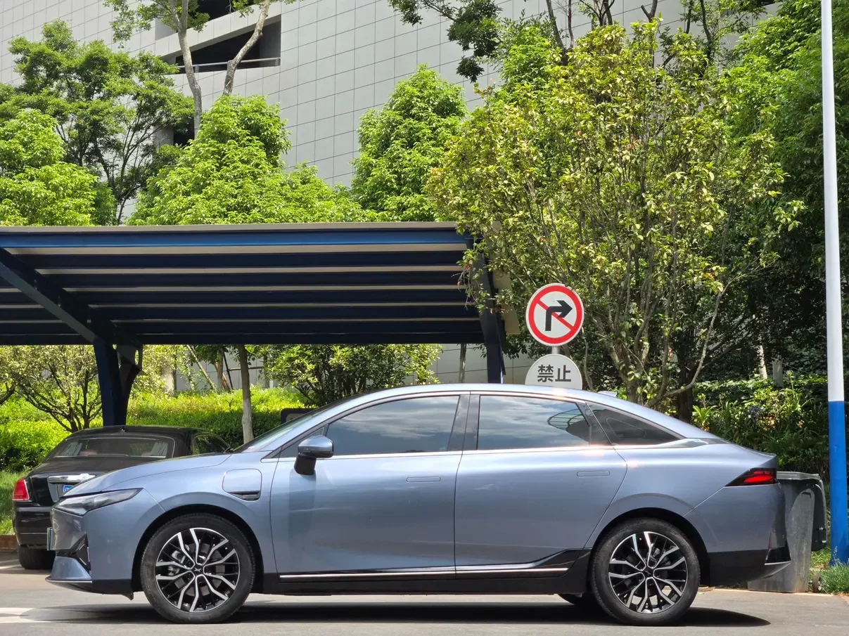 Xpeng P5