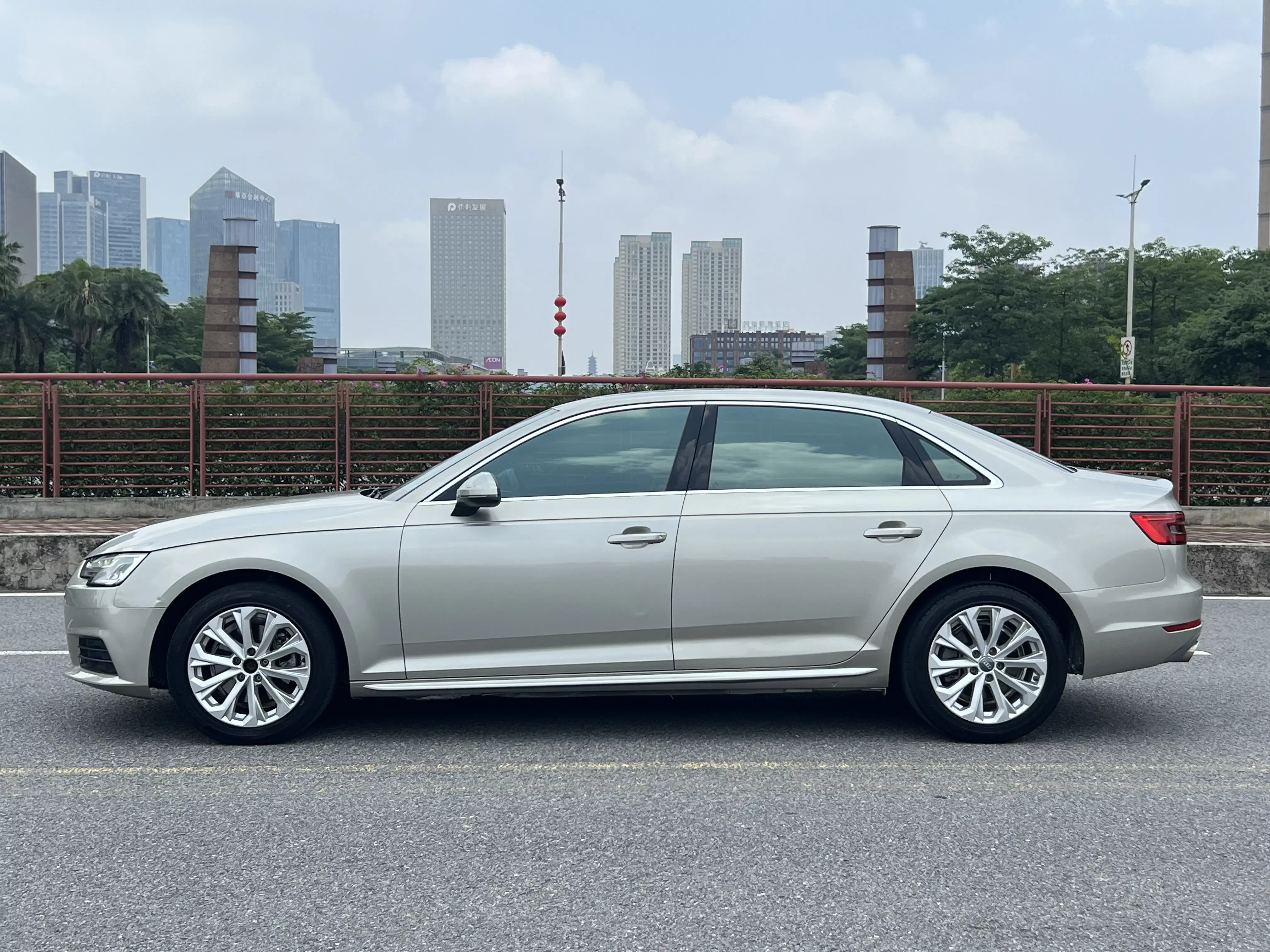 Audi A4L