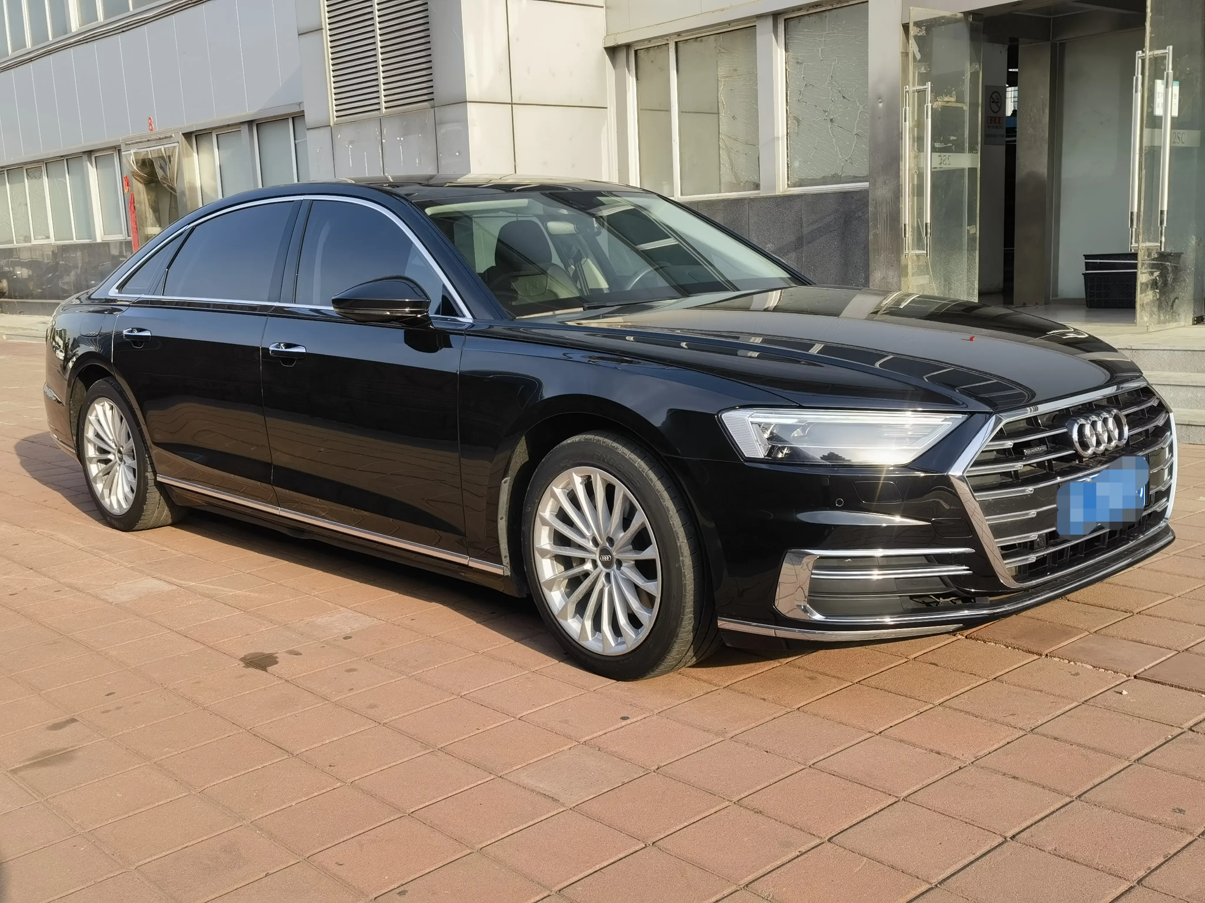 Audi A8