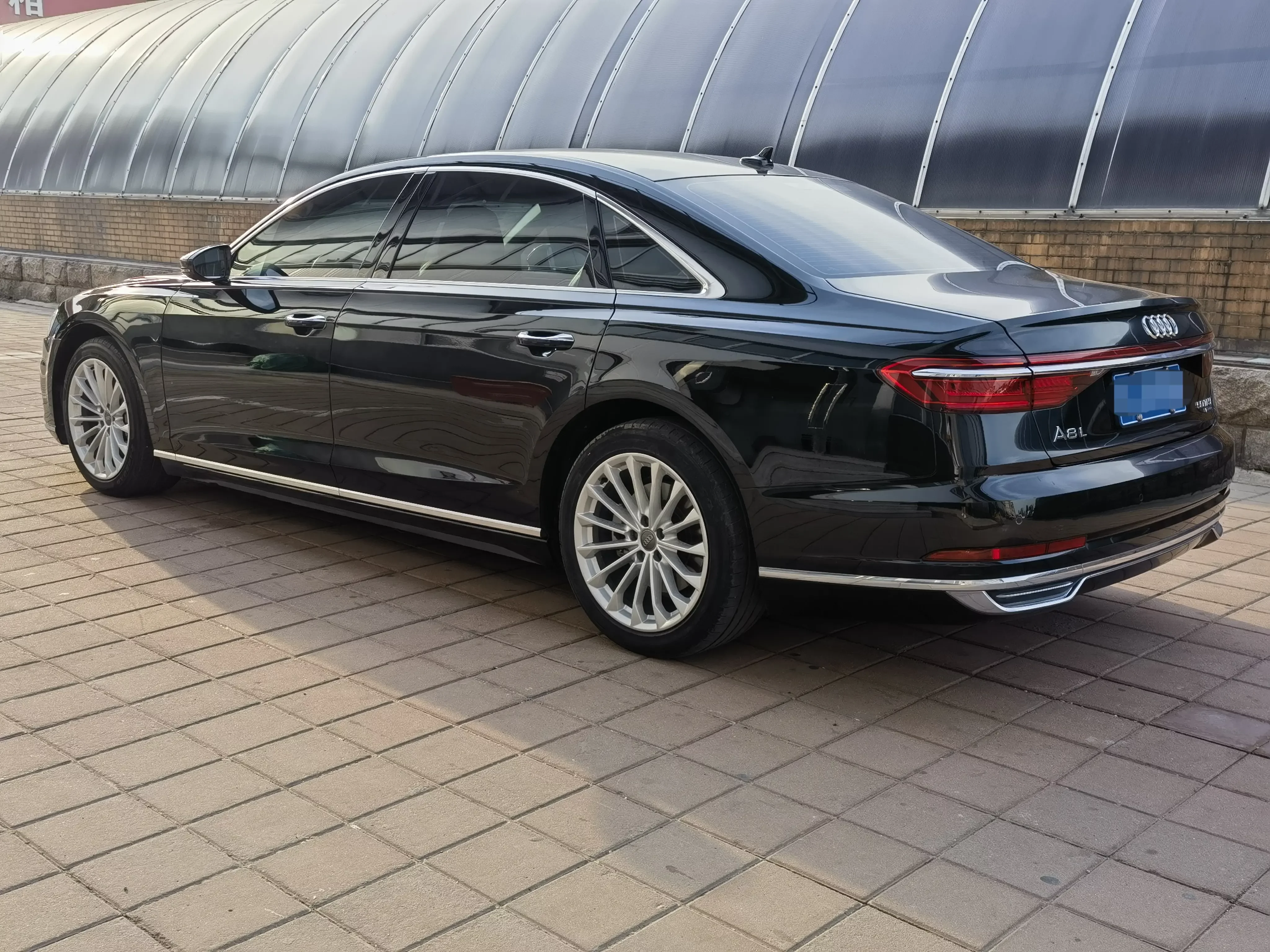 Audi A8