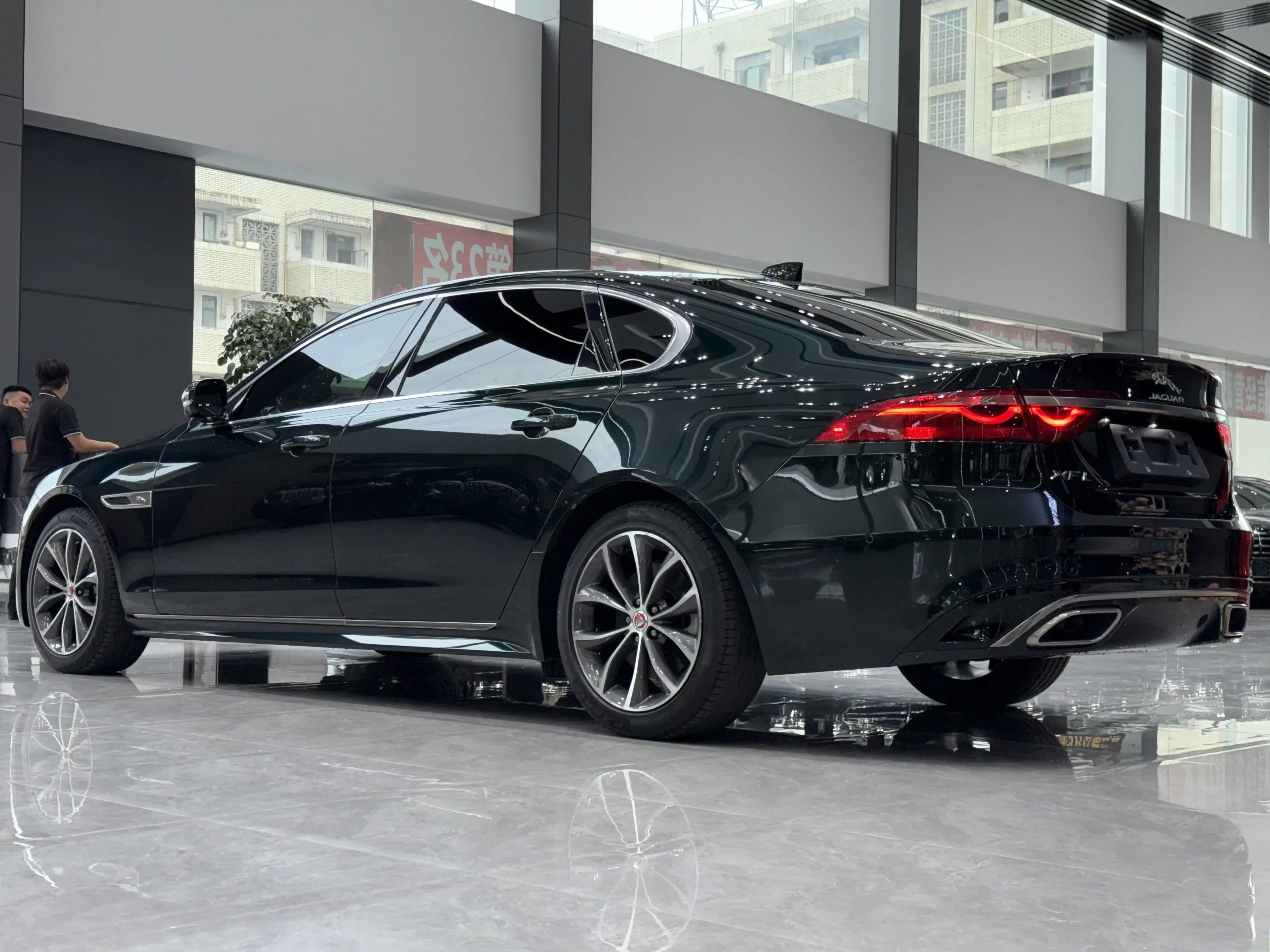 Jaguar XFL