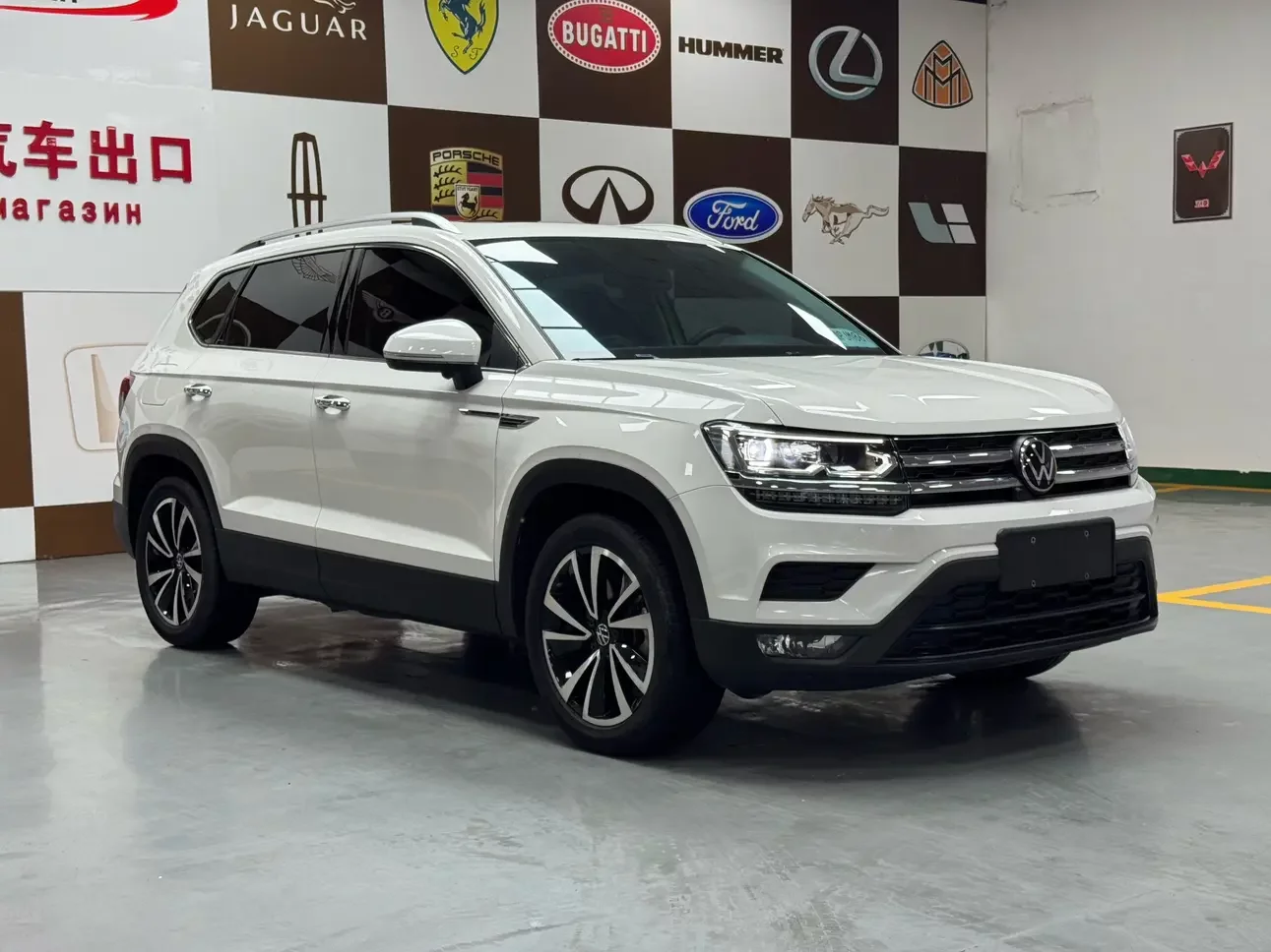Volkswagen Tharu