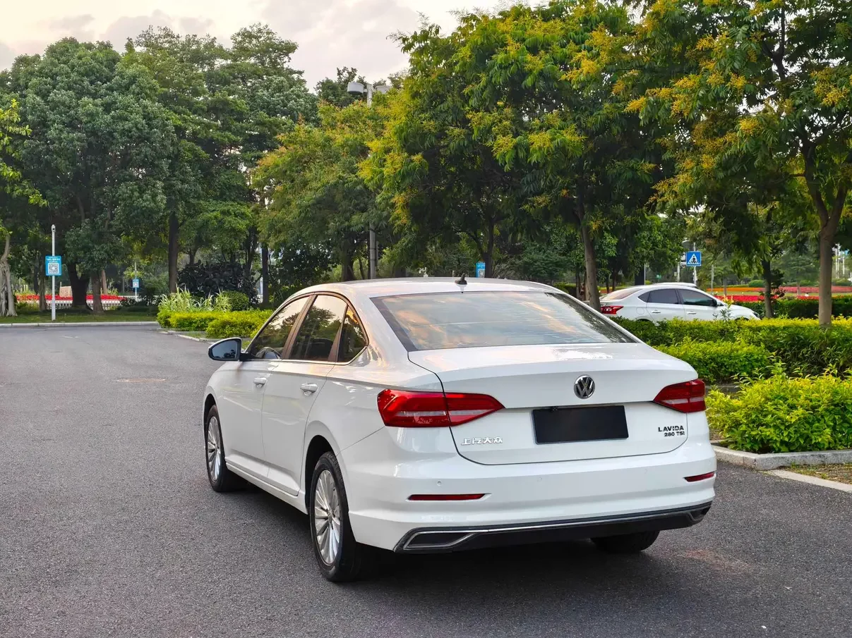 Volkswagen Lavida