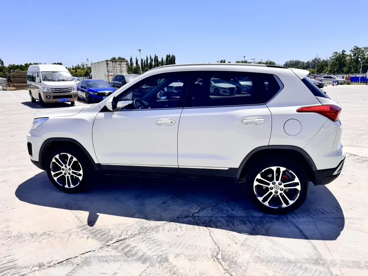 BAIC Shenbao X35