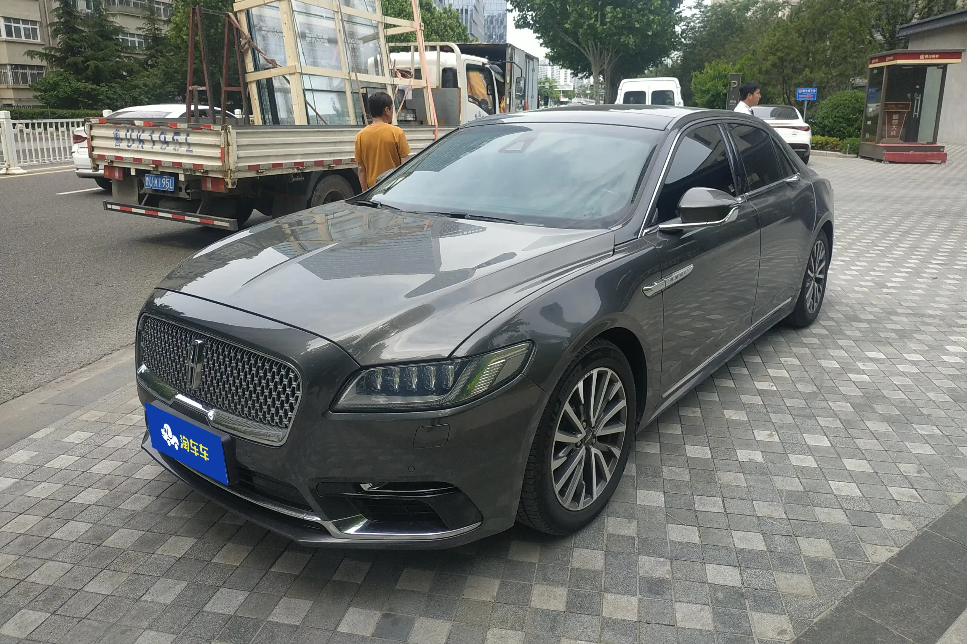 Lincoln Continental