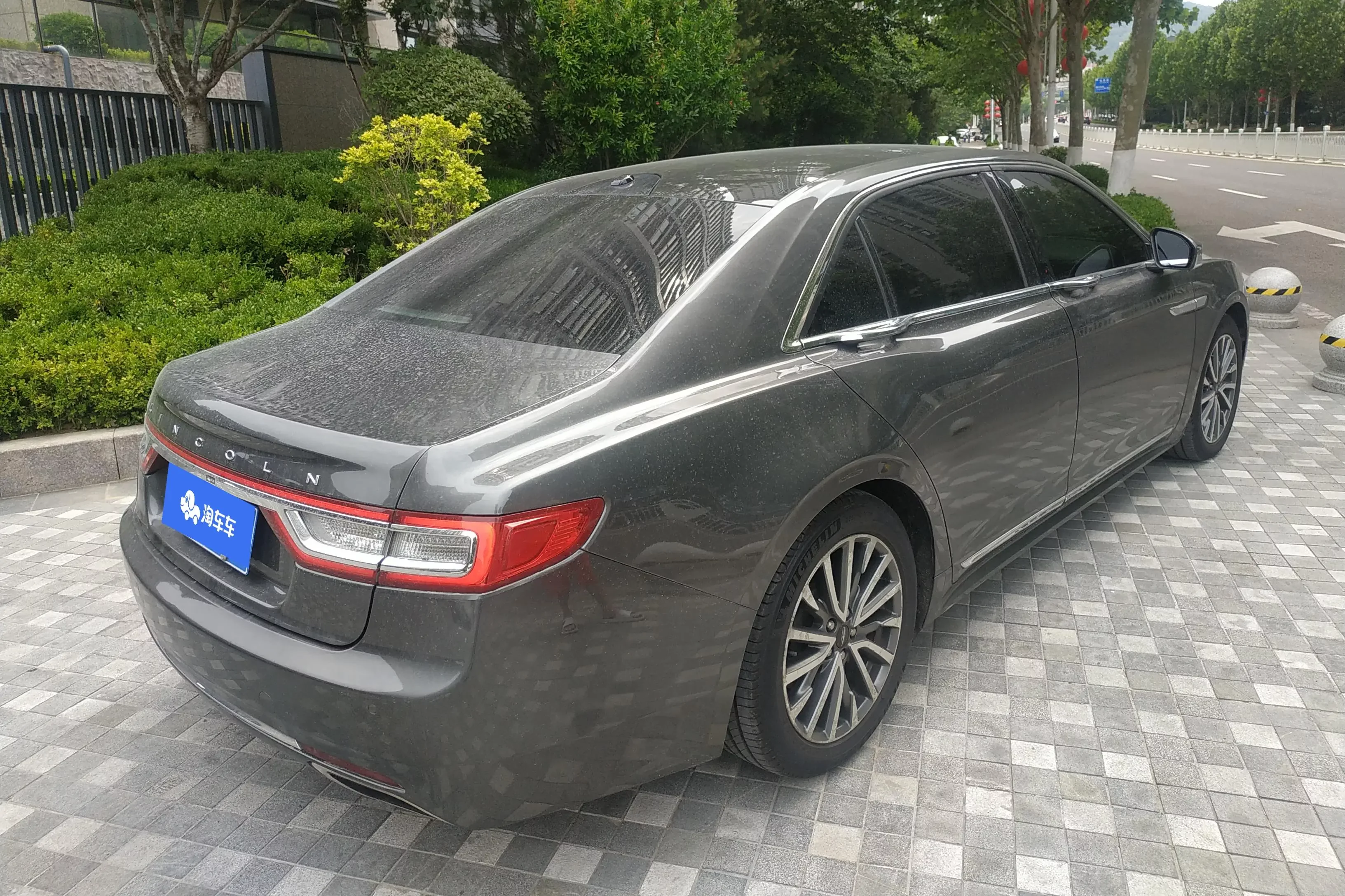 Lincoln Continental