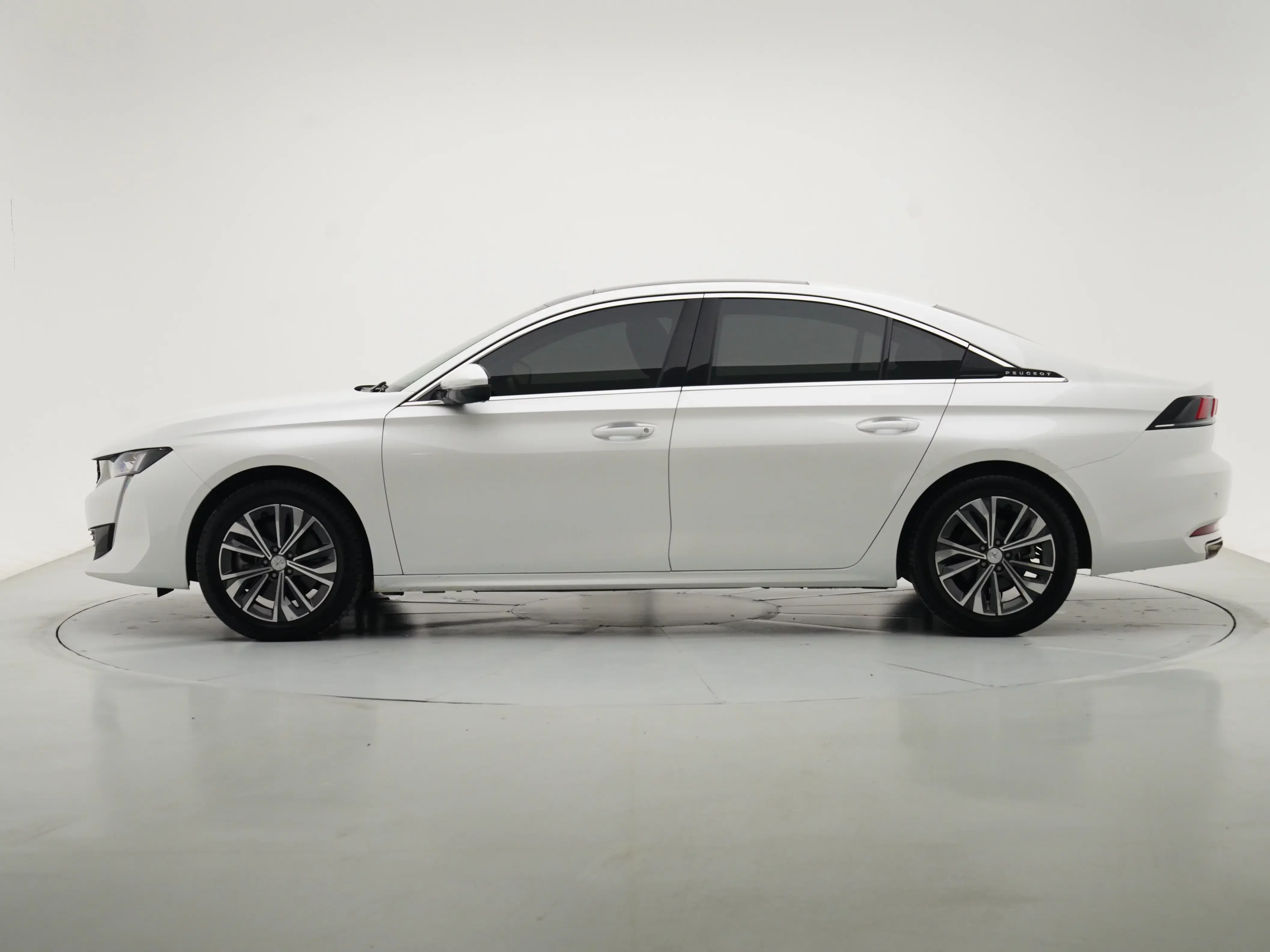 Peugeot 508L
