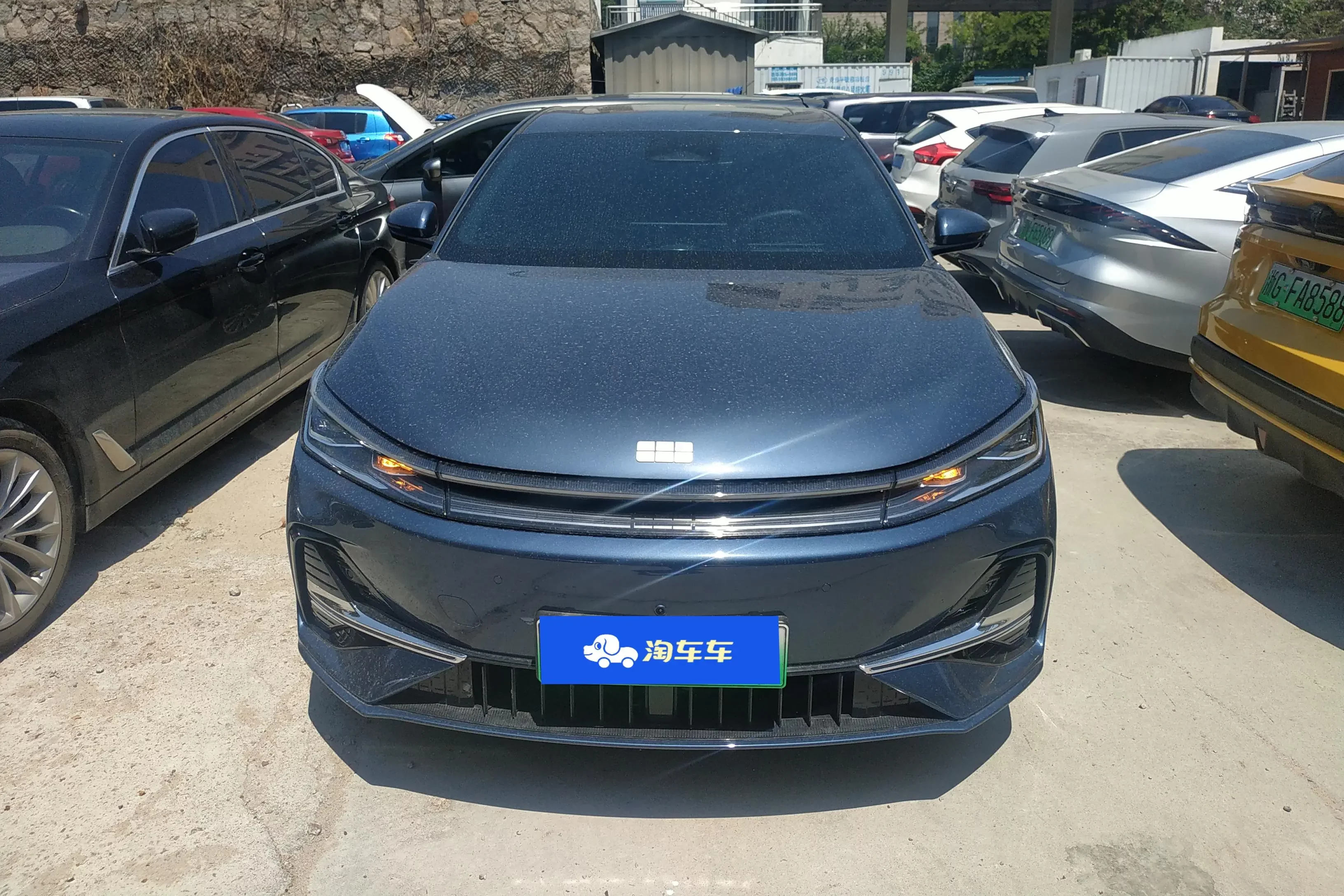 Geely Galaxy A7 EM