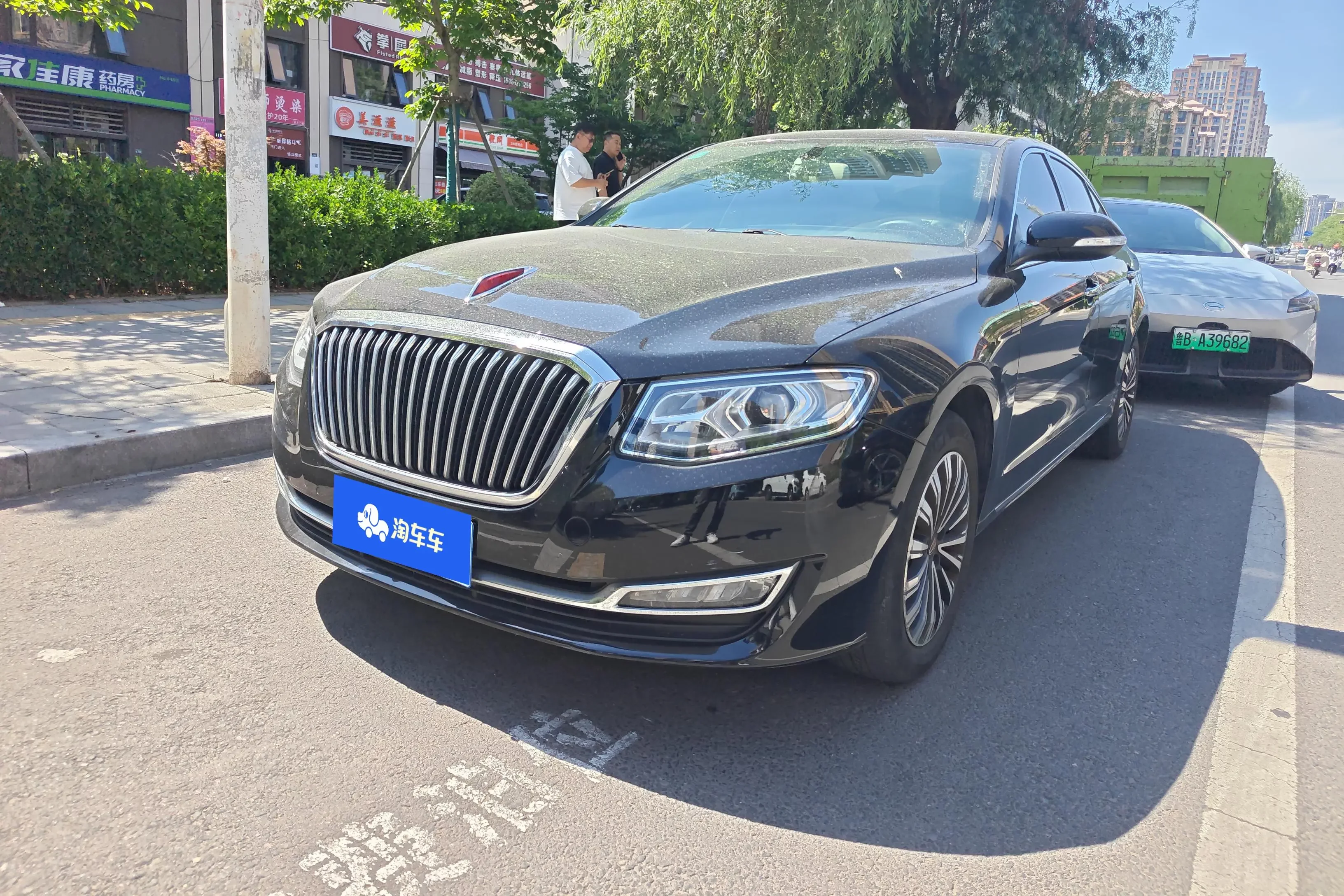 Hongqi H7