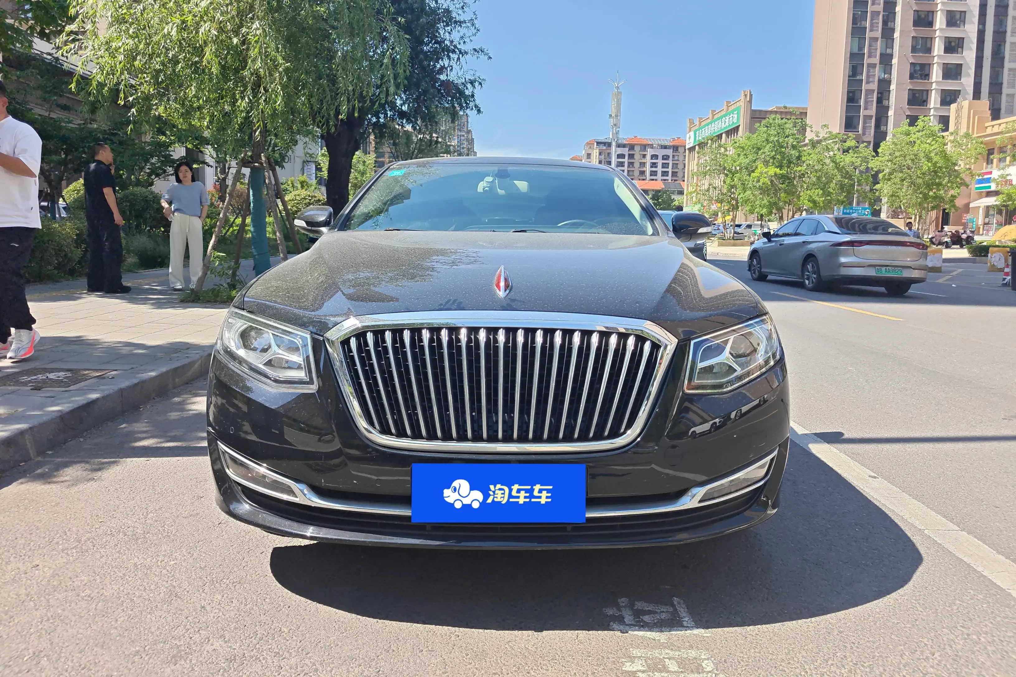 Hongqi H7