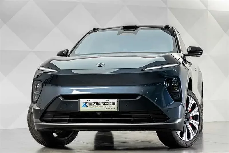 NIO ES8