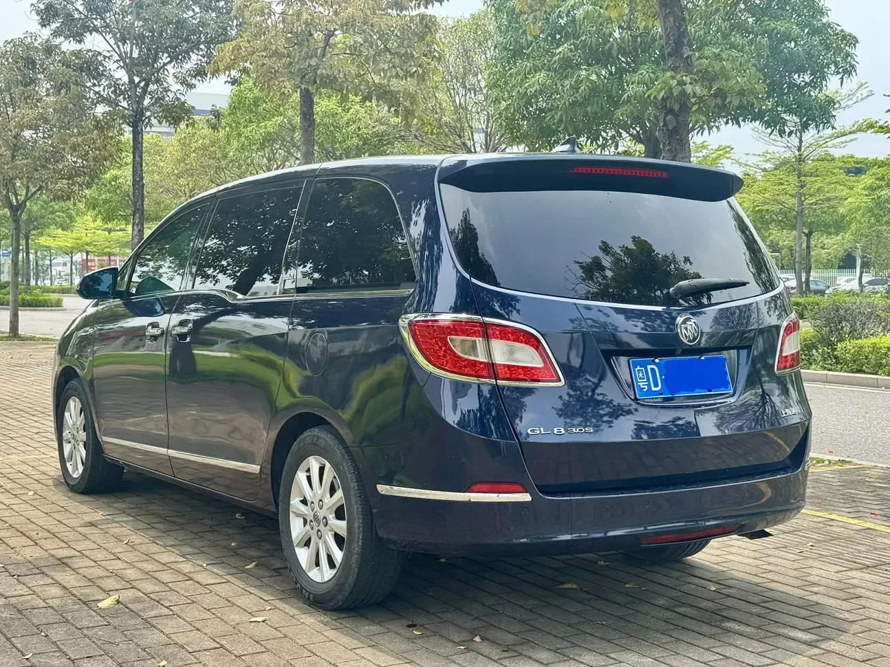 Buick GL8