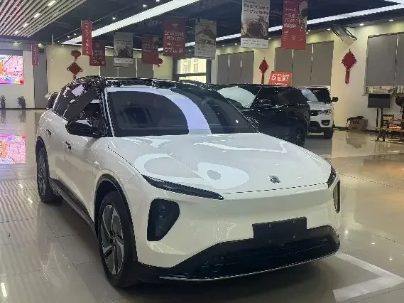 NIO ES6