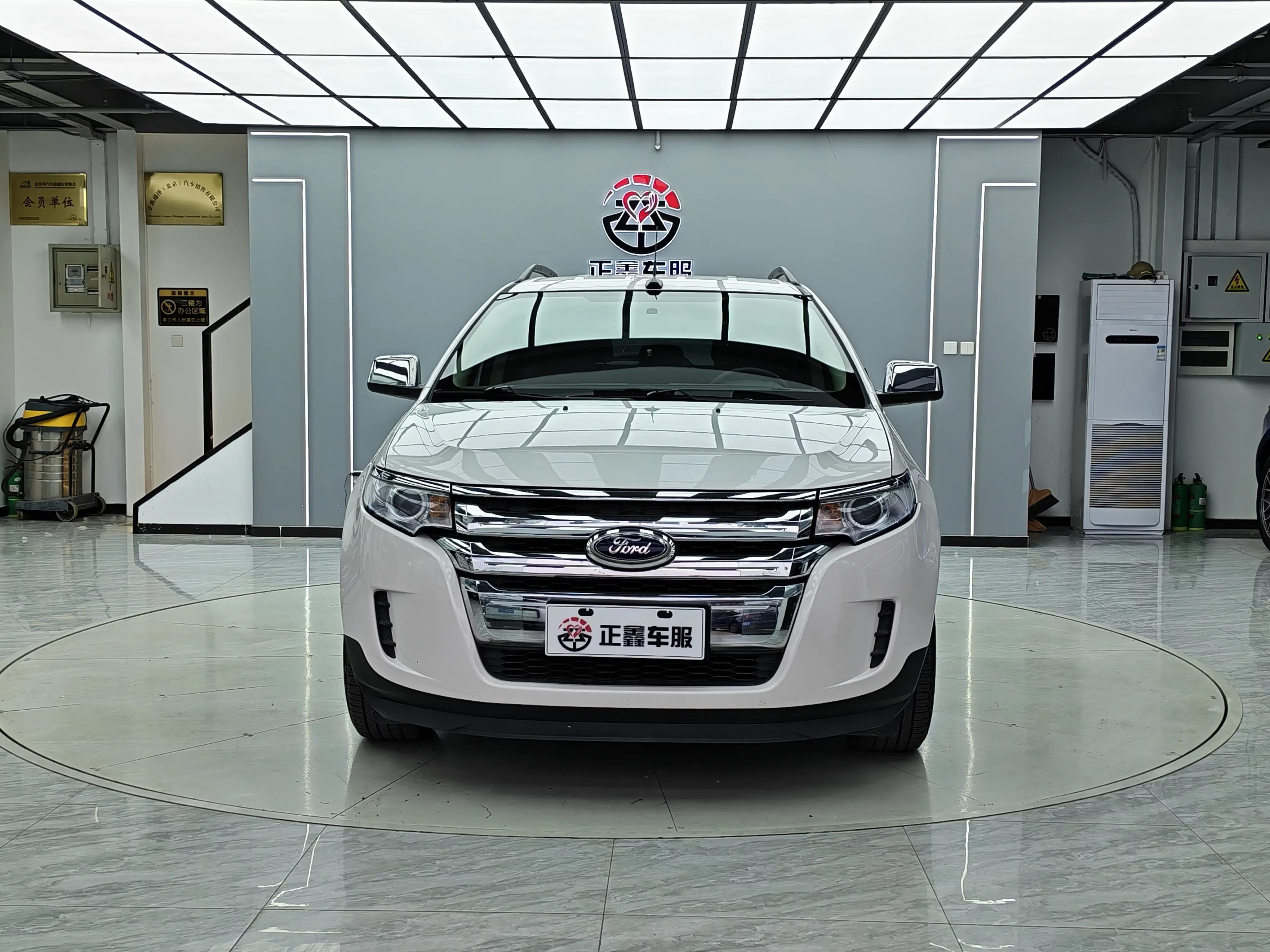 Ford Edge