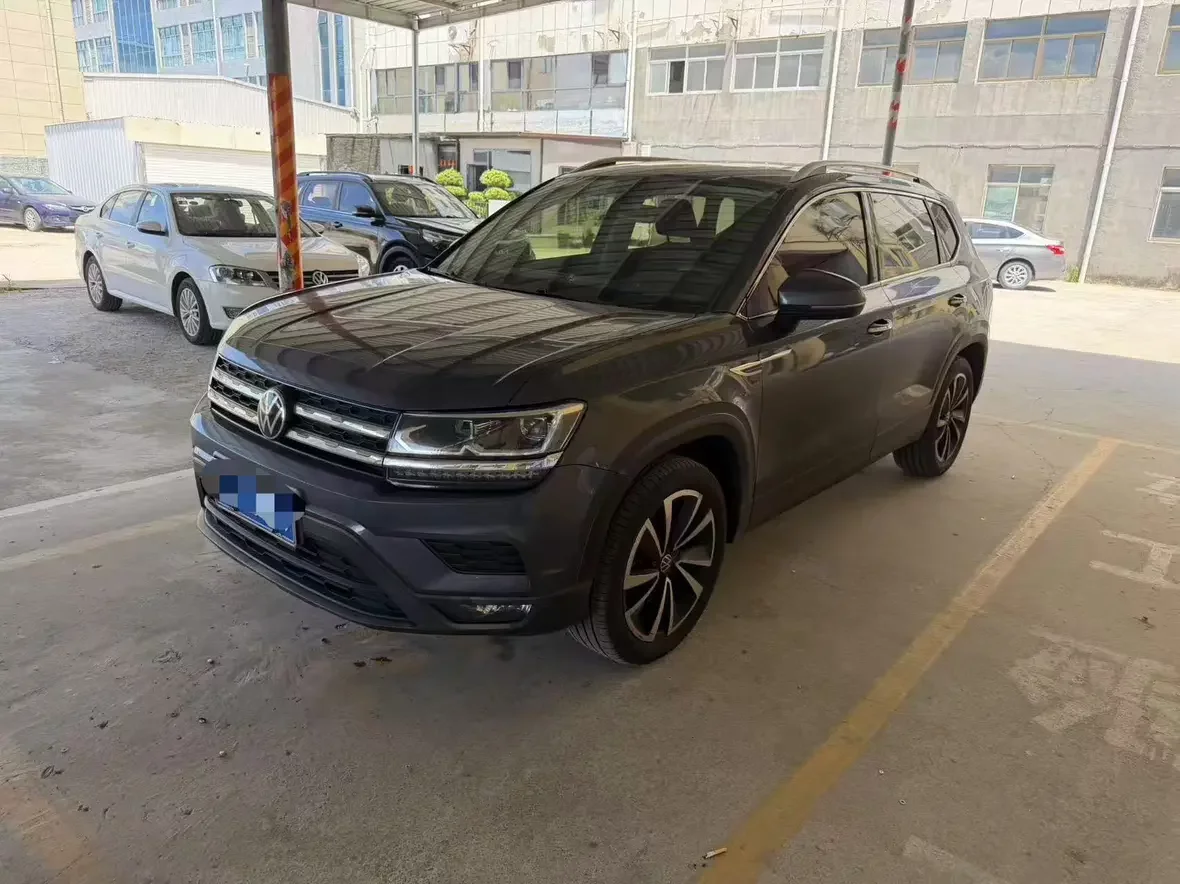 Volkswagen Tharu