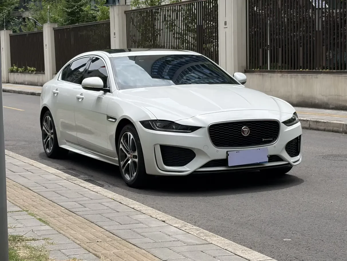 Jaguar XEL