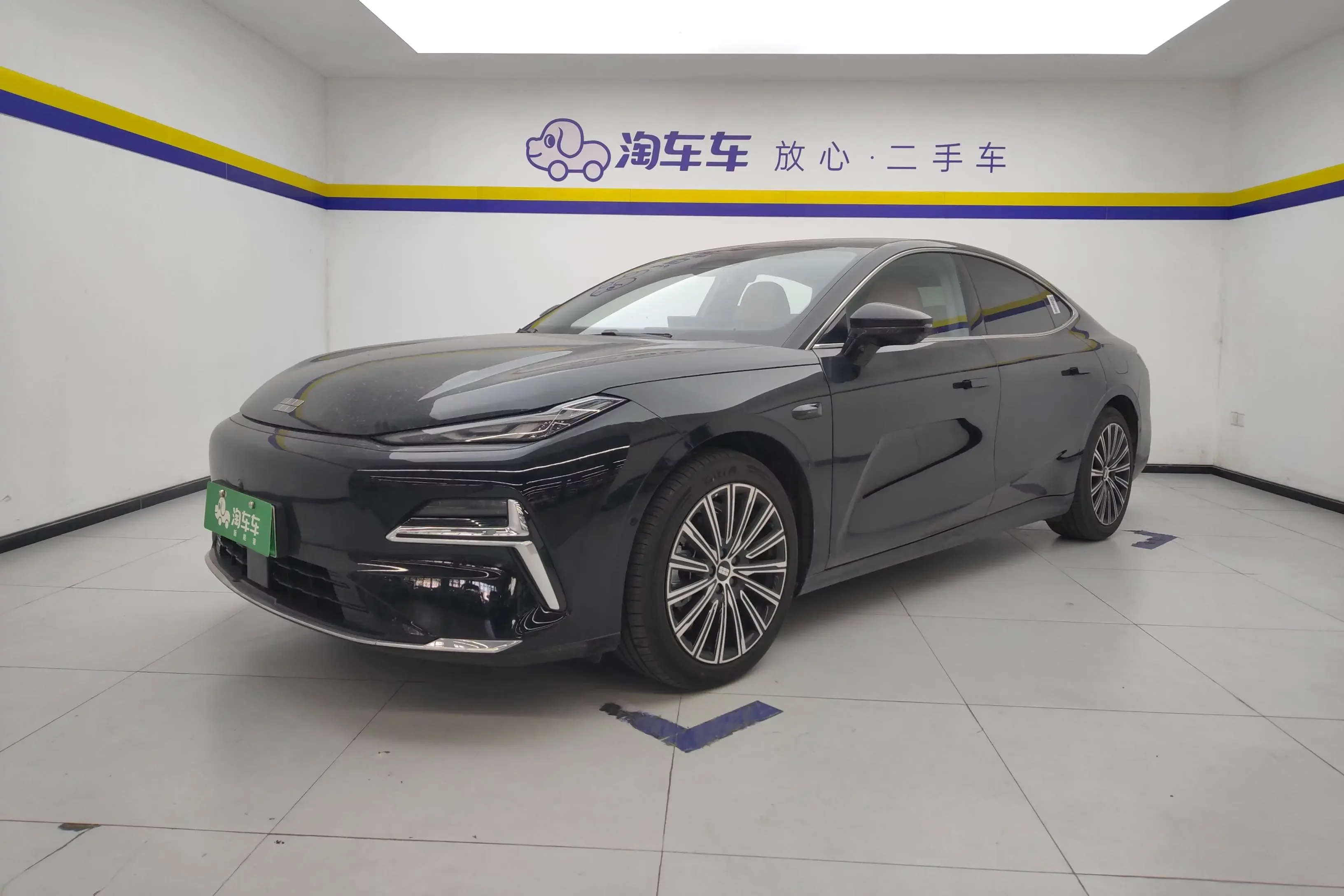Geely Galaxy Star 8 PHEV