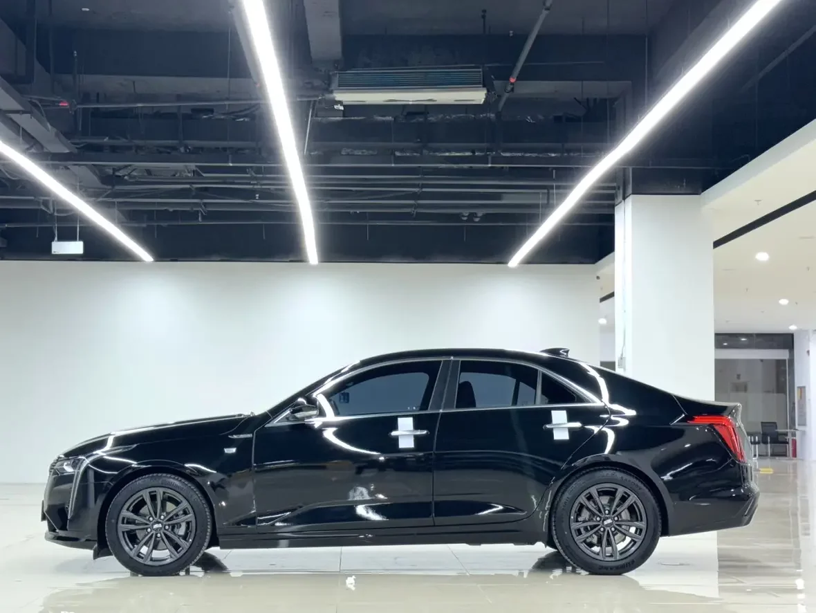 Cadillac CT4