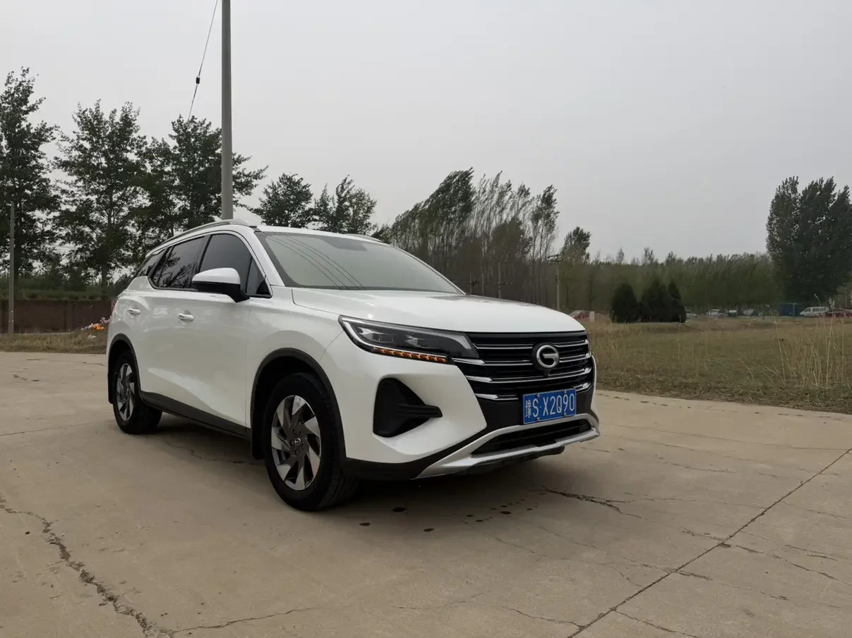 GAC Trumpchi GS4