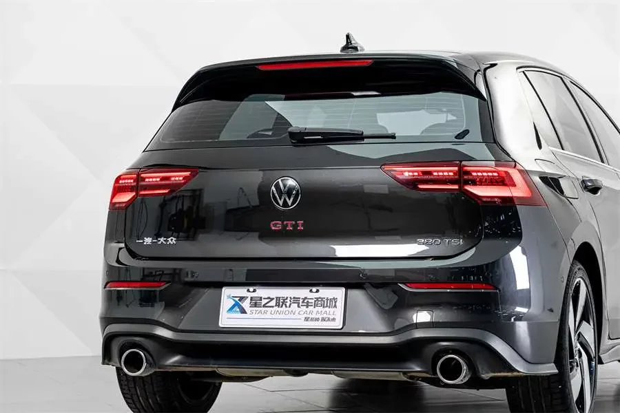 Volkswagen Golf GTI